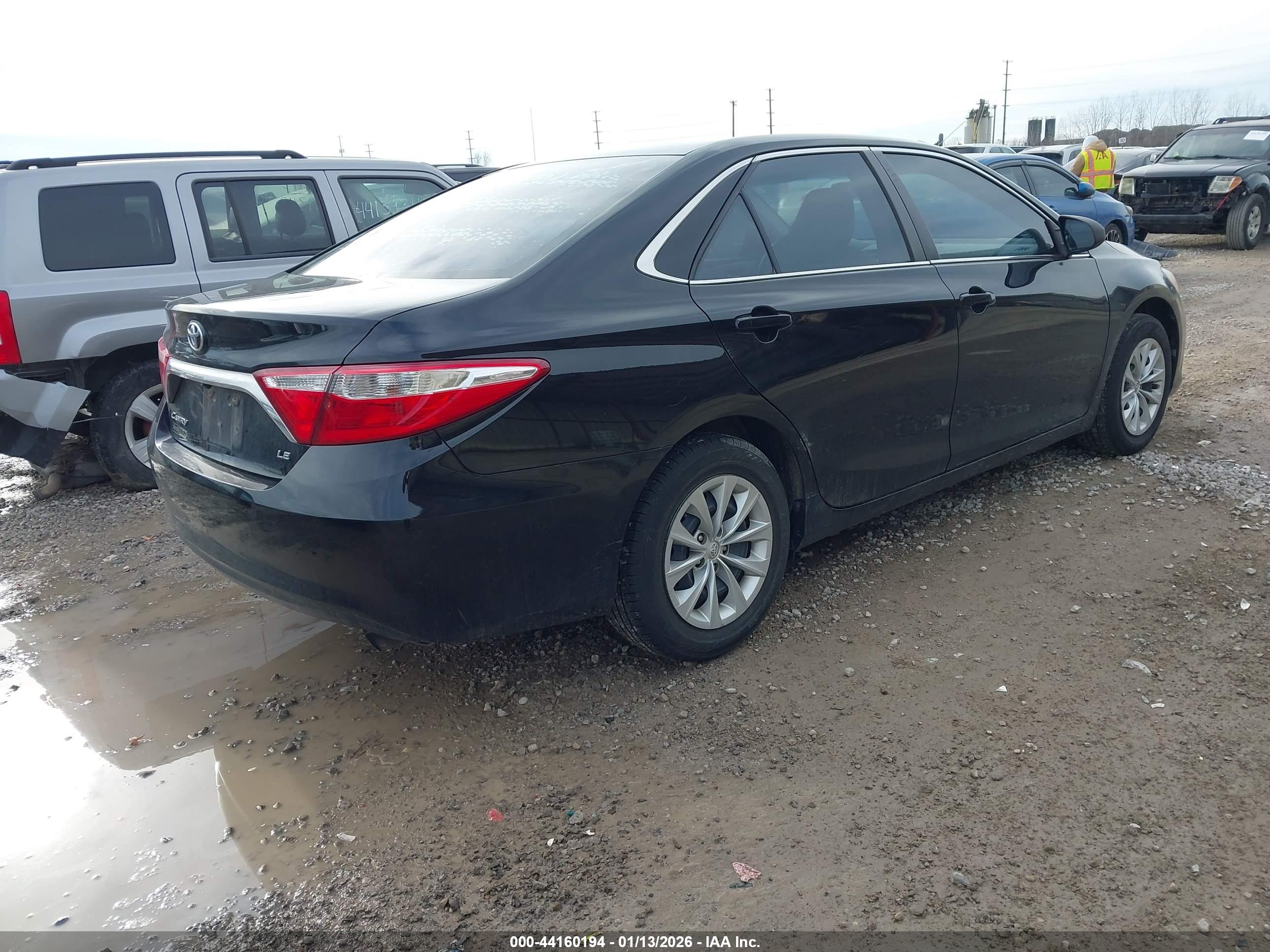 TOYOTA CAMRY image 4
