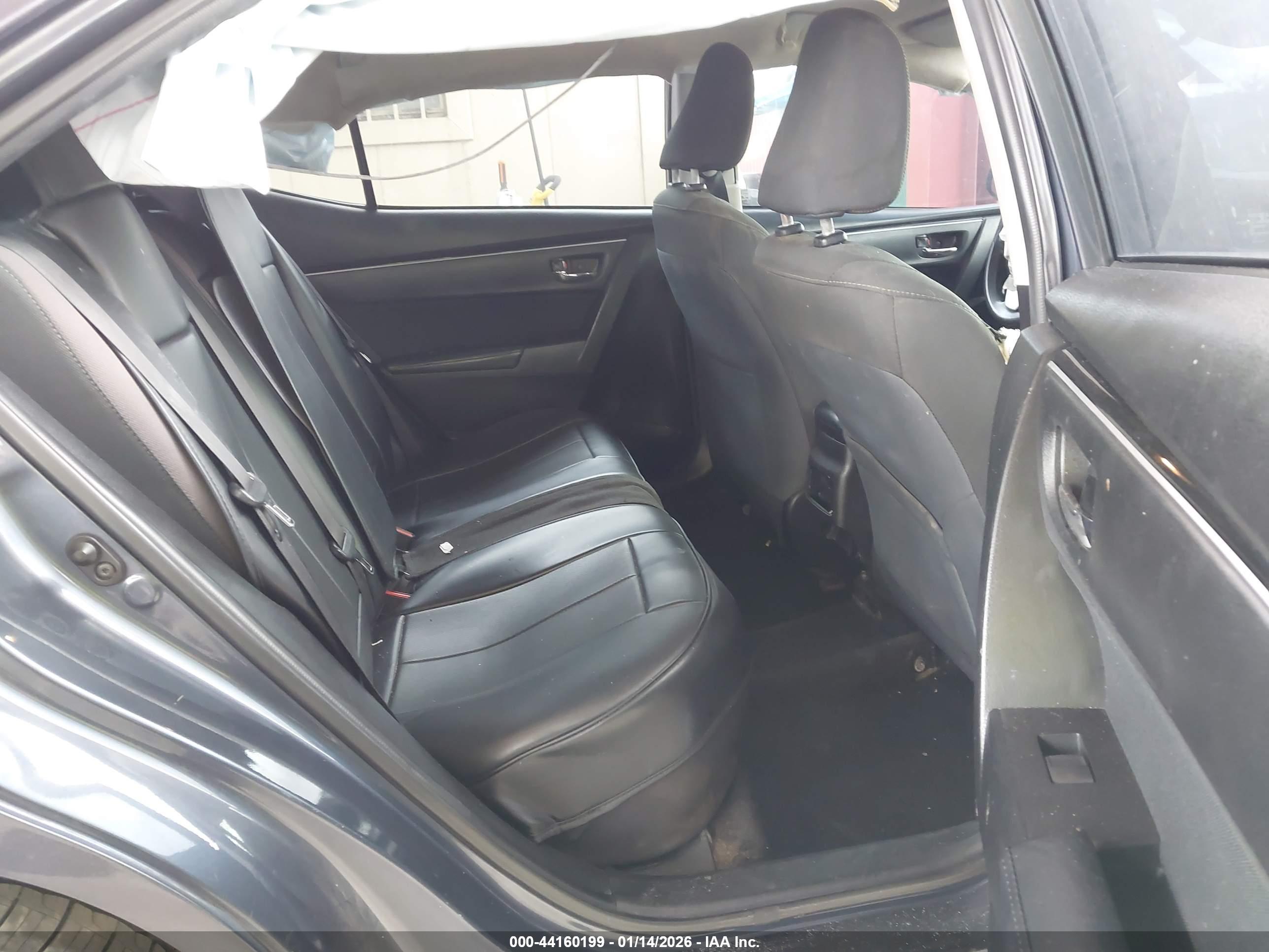 TOYOTA COROLLA image 8
