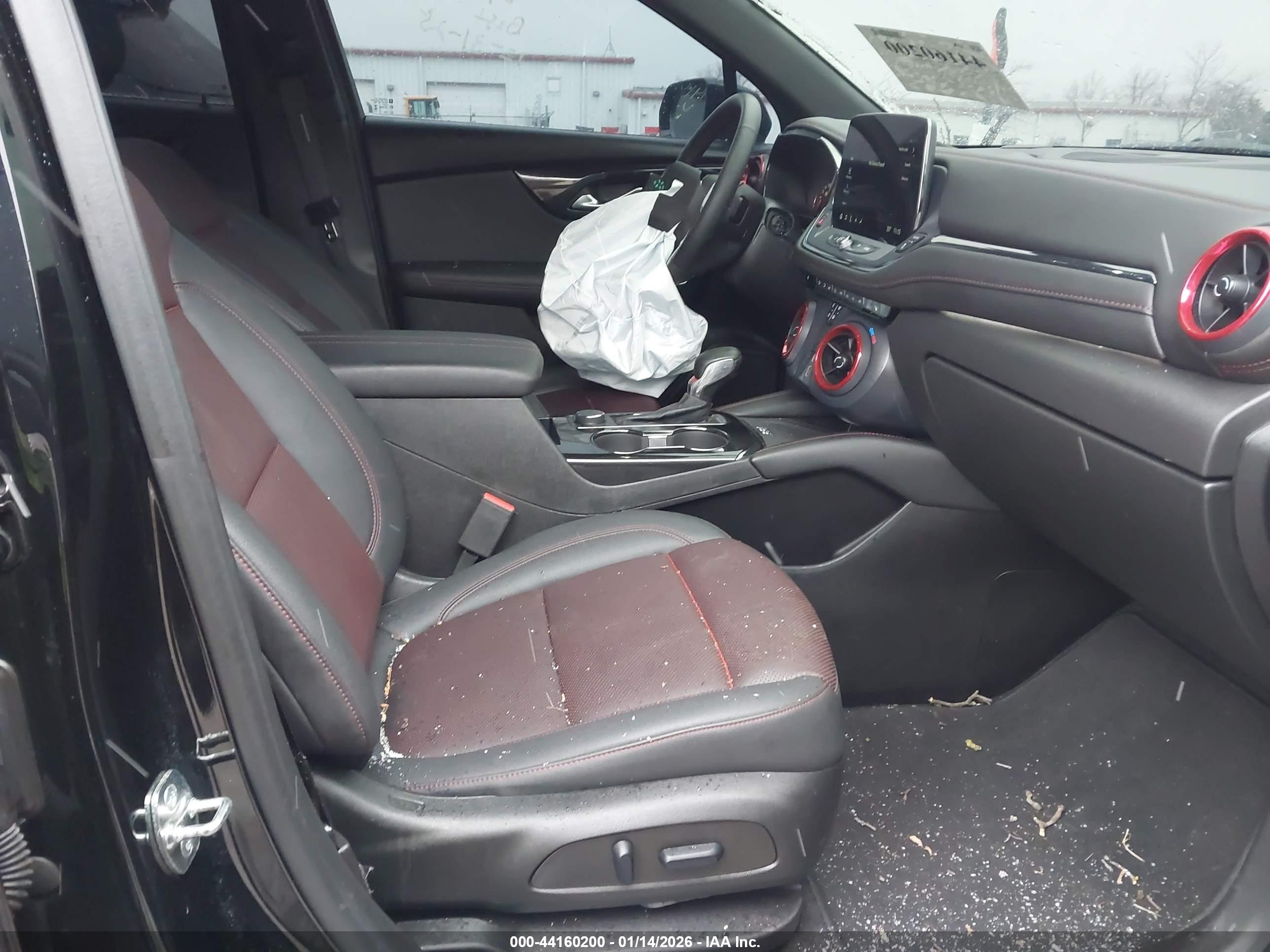 CHEVROLET BLAZER image 5