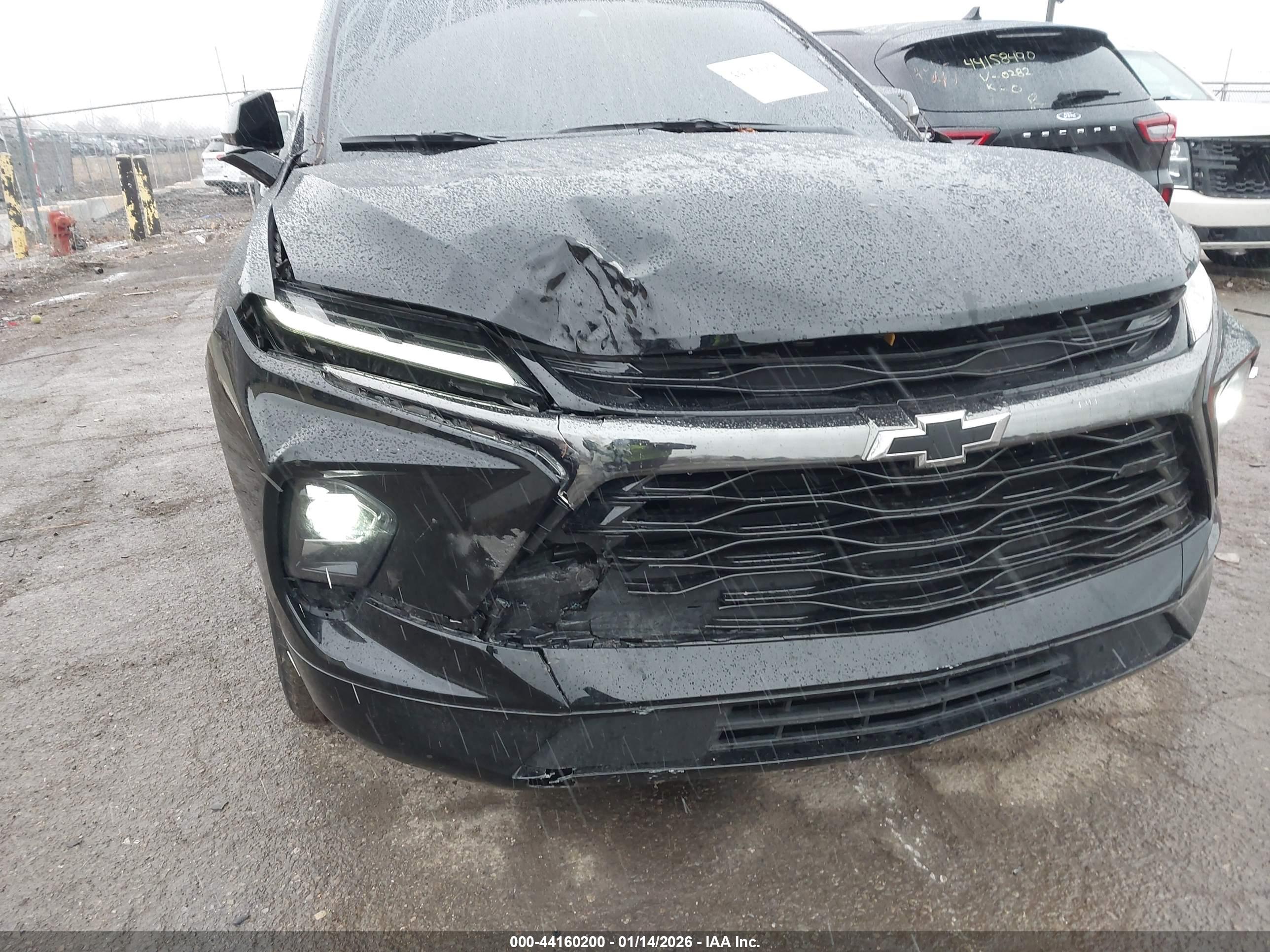 CHEVROLET BLAZER image 6