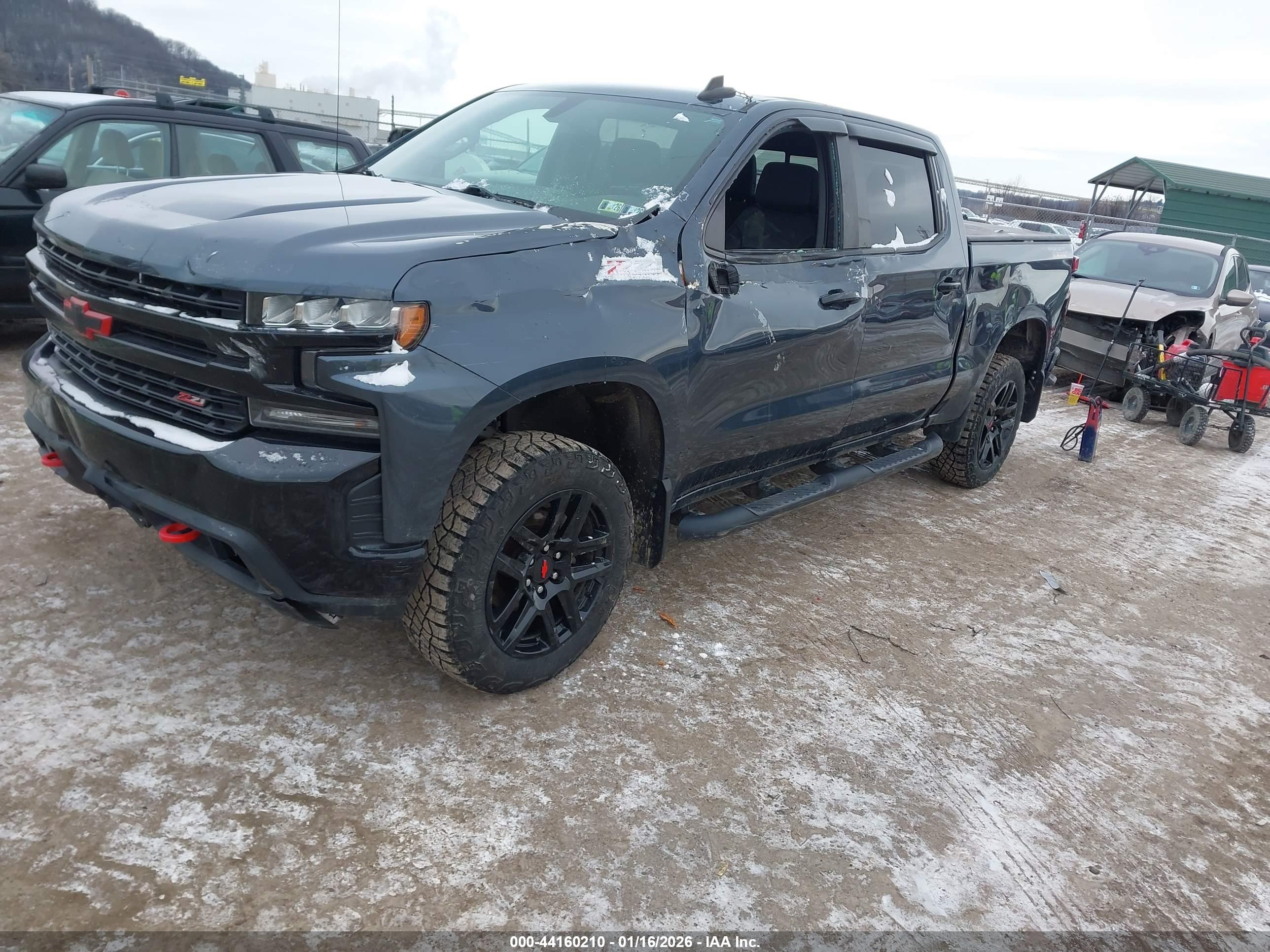CHEVROLET SILVERADO image 2
