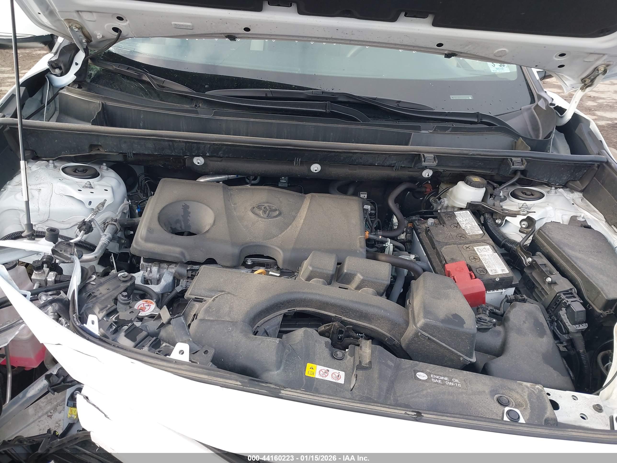 TOYOTA RAV4 image 10