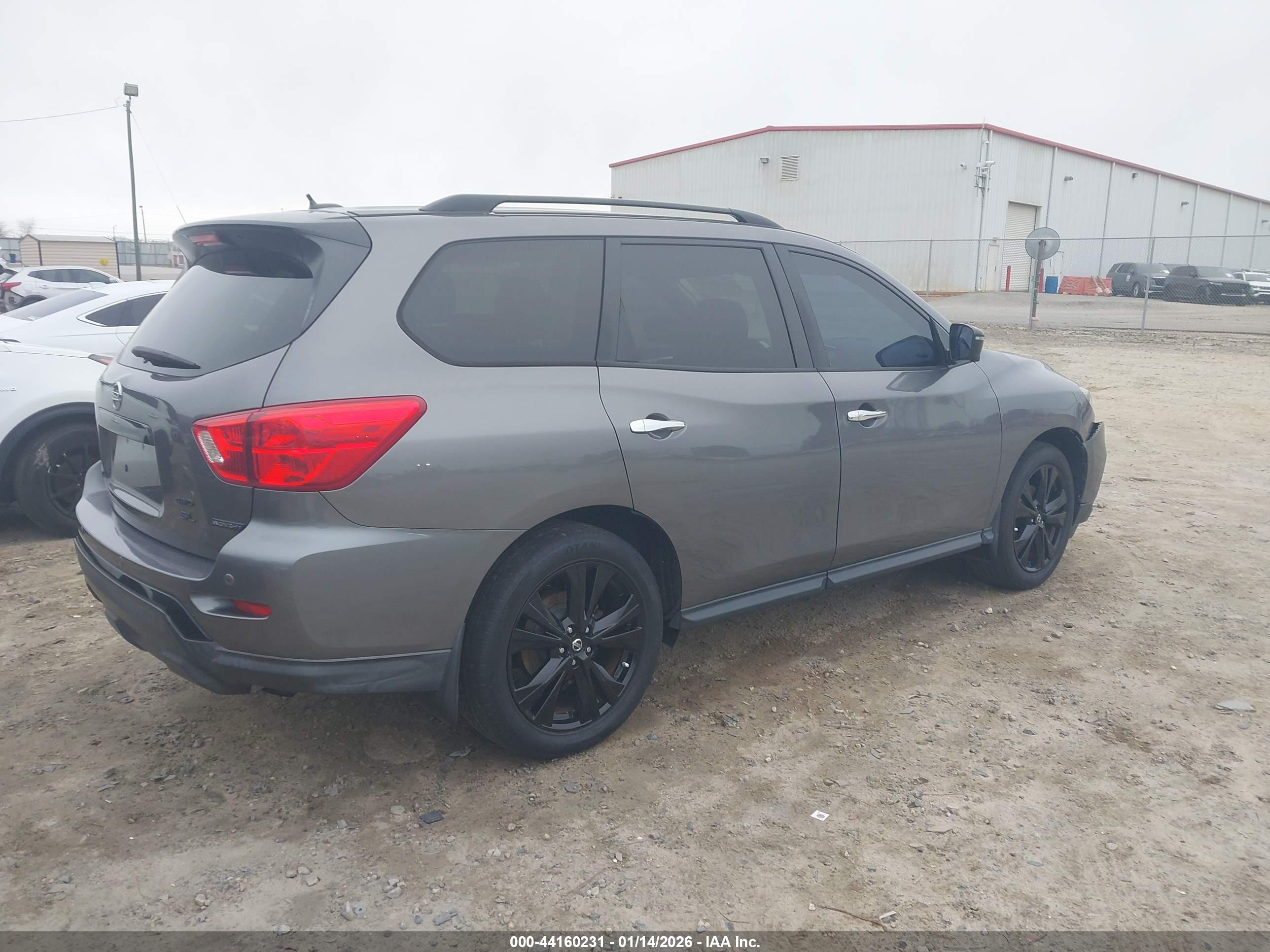 NISSAN PATHFINDER image 4