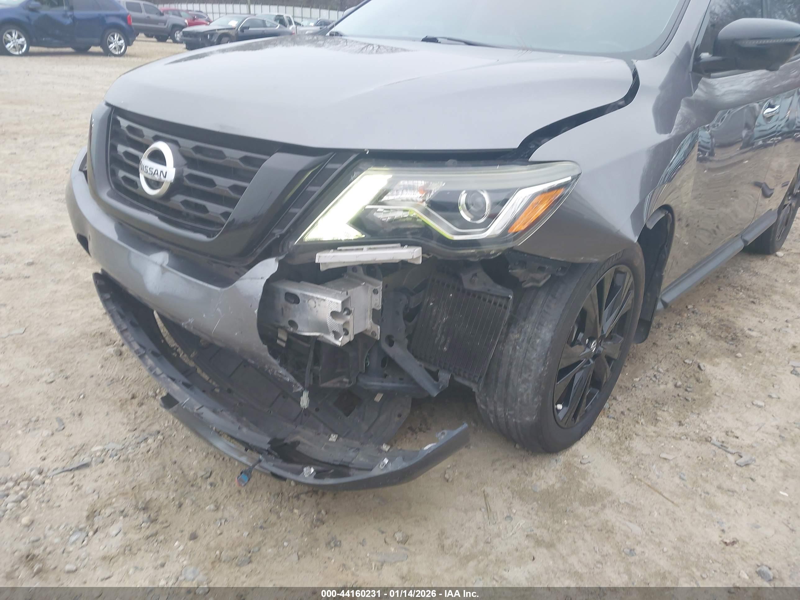 NISSAN PATHFINDER image 6