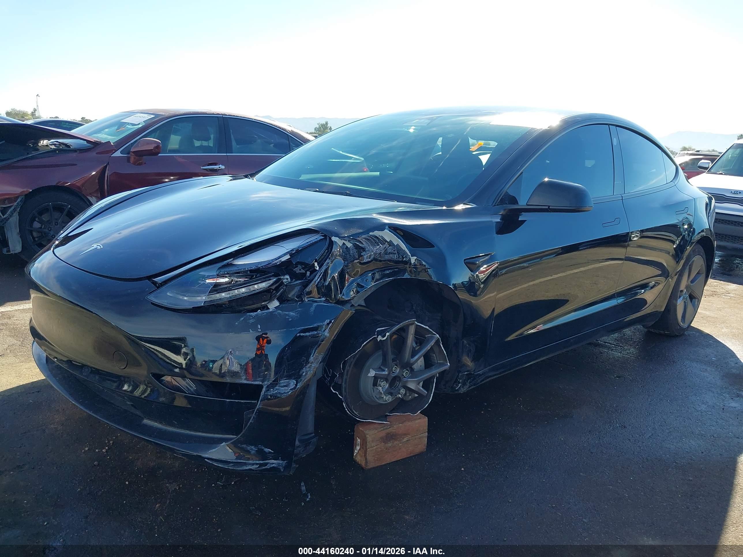 TESLA MODEL image 6