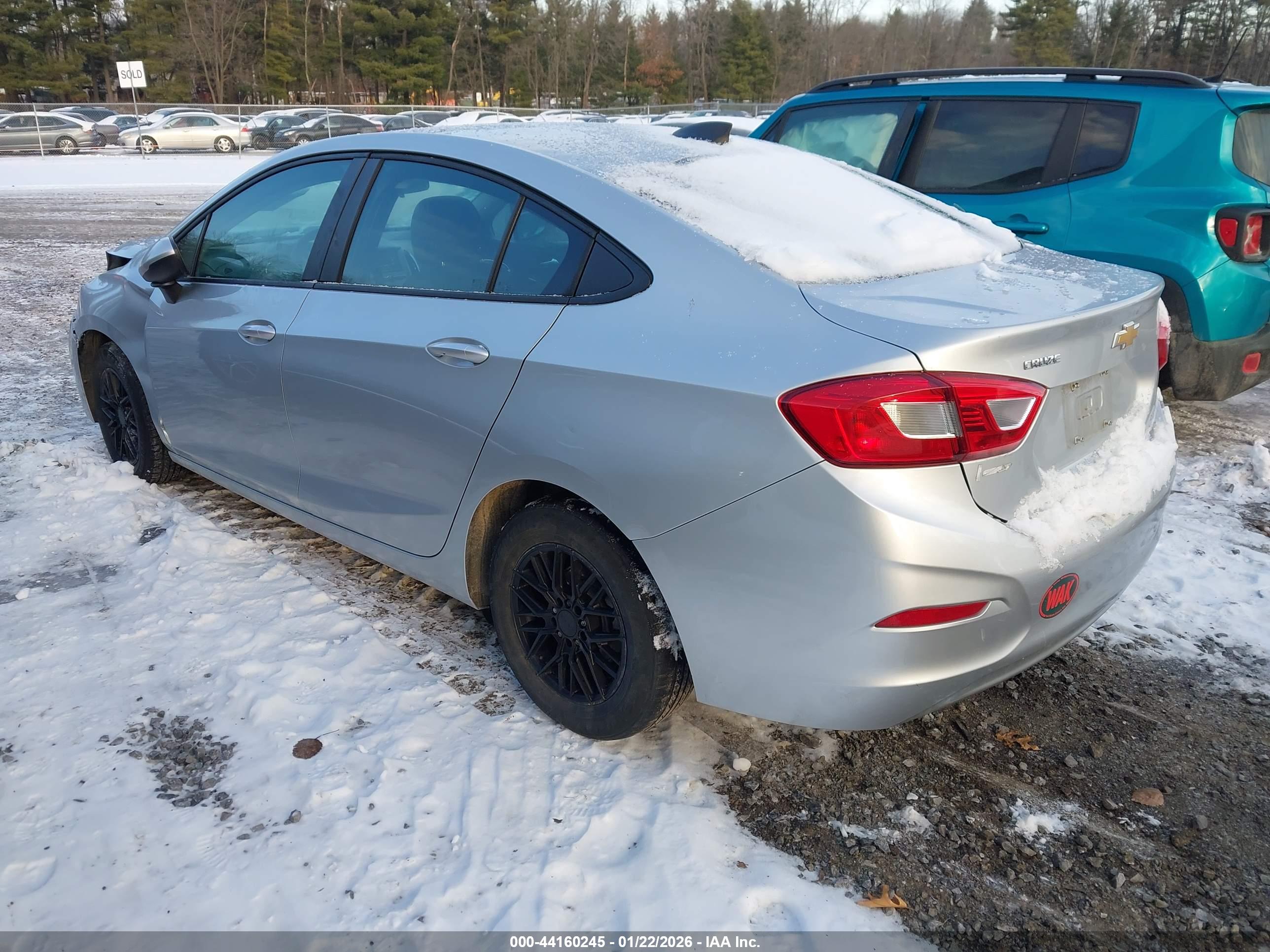 CHEVROLET CRUZE image 3