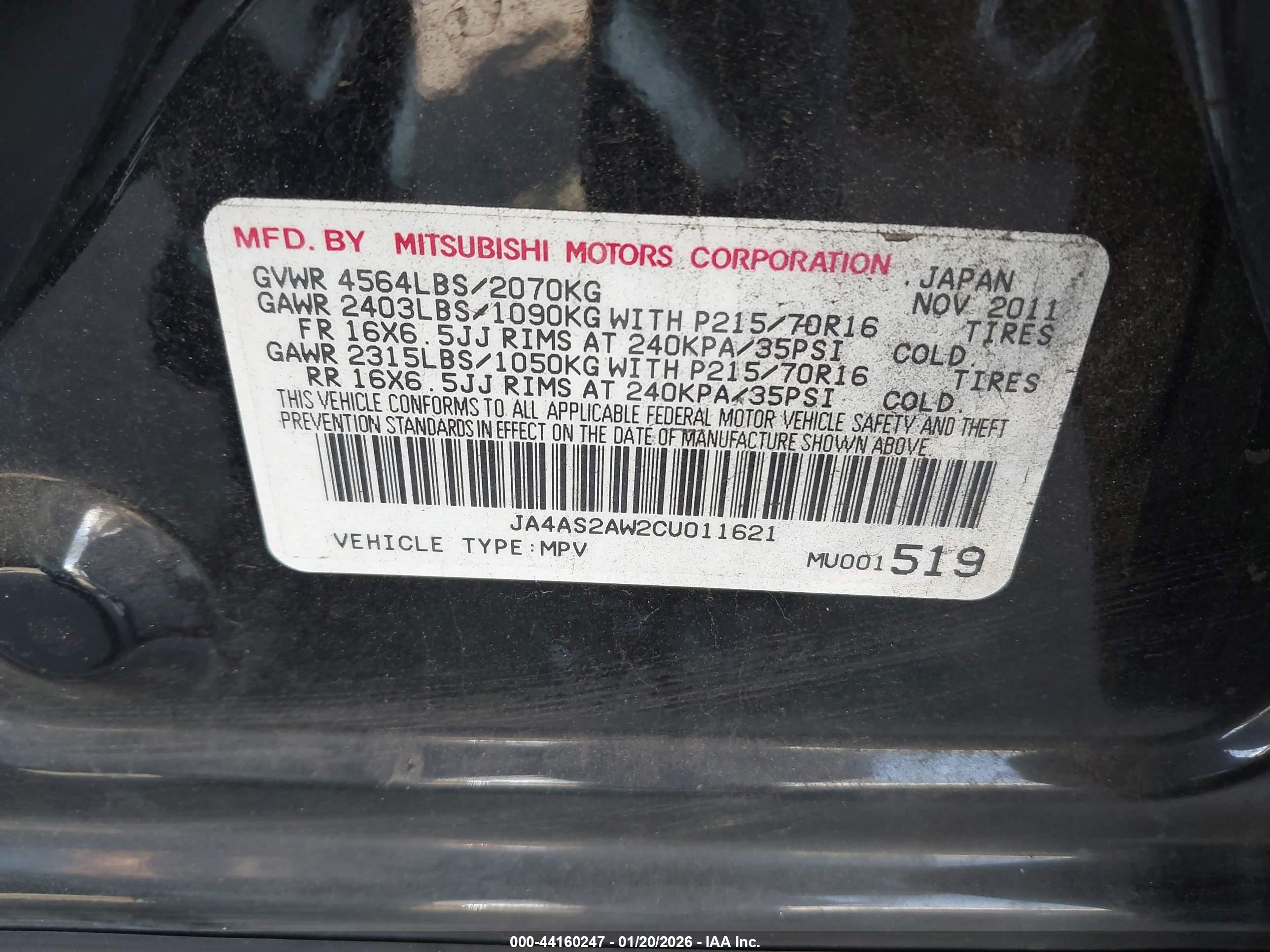 MITSUBISHI OUTLANDER image 9