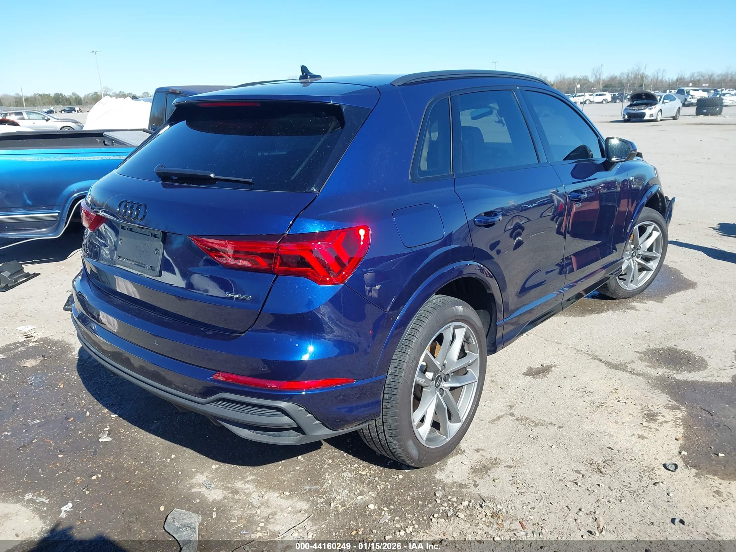 AUDI Q3 image 4