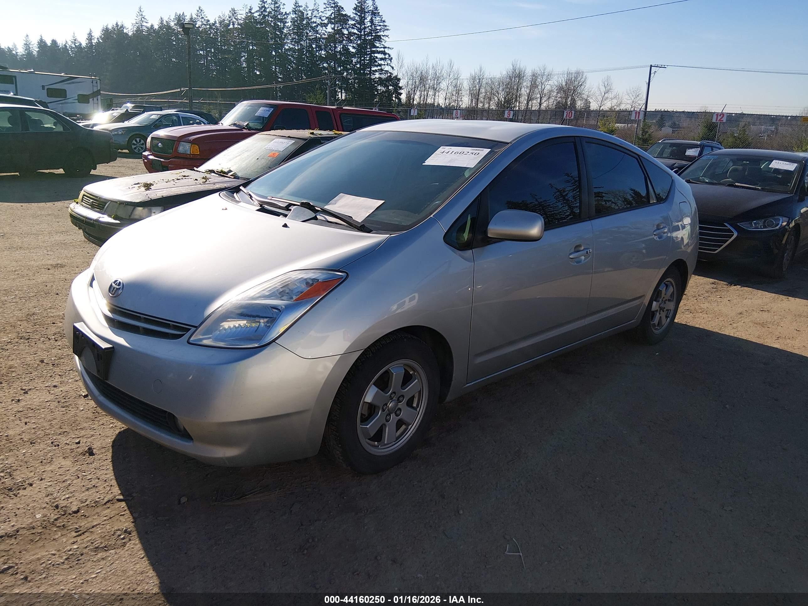 TOYOTA PRIUS image 2