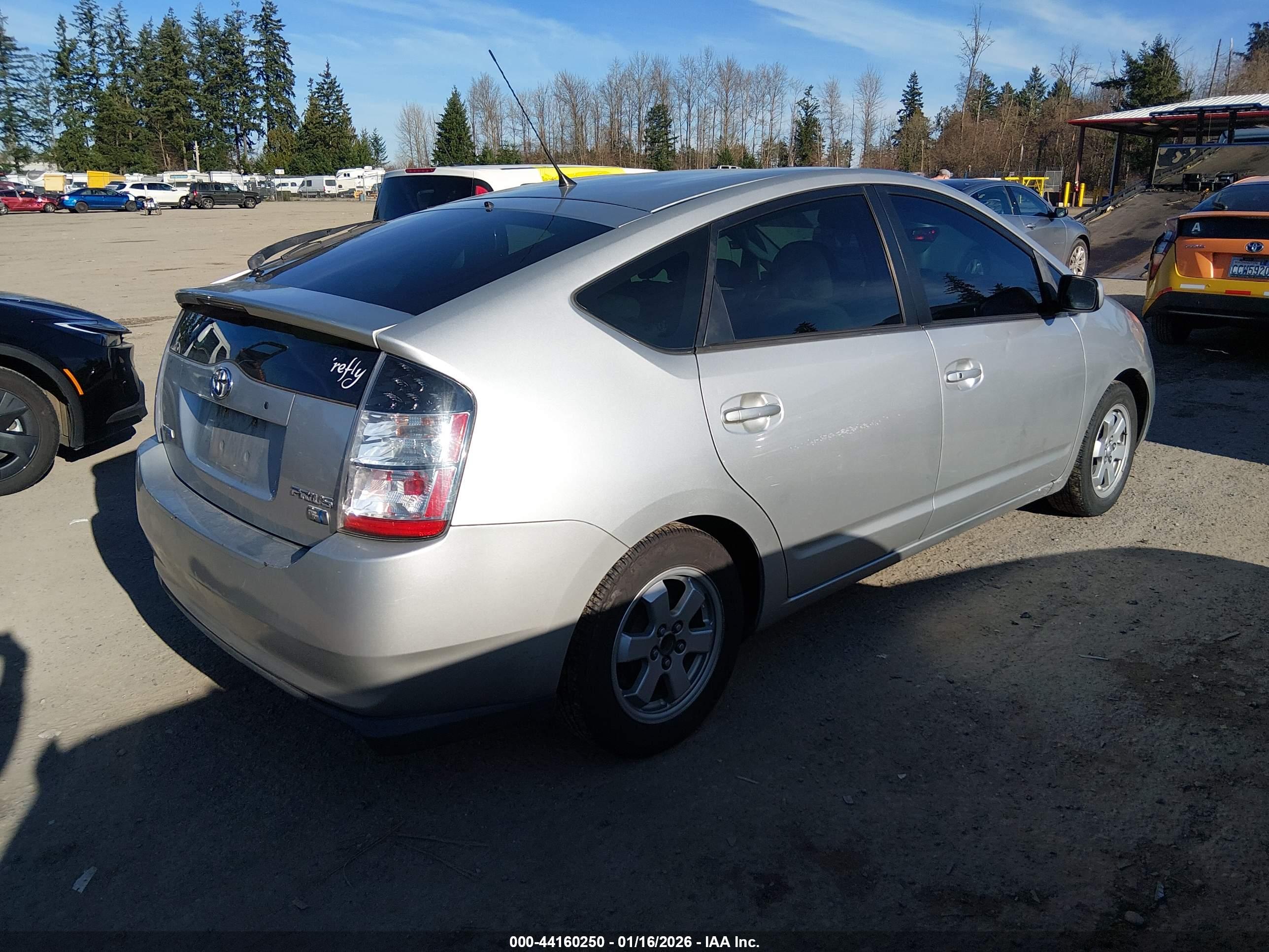 TOYOTA PRIUS image 4