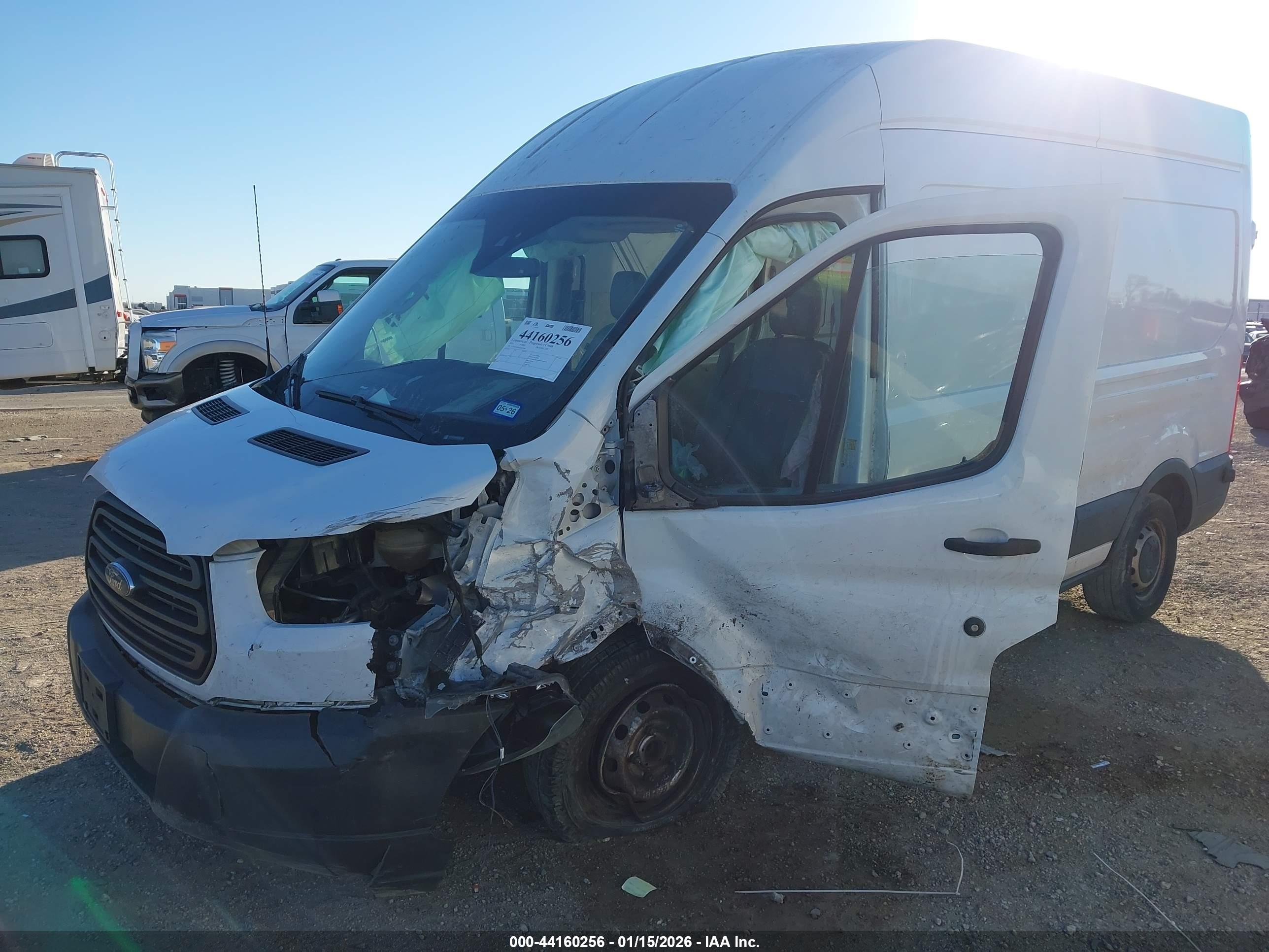 FORD TRANSIT-250 image 6