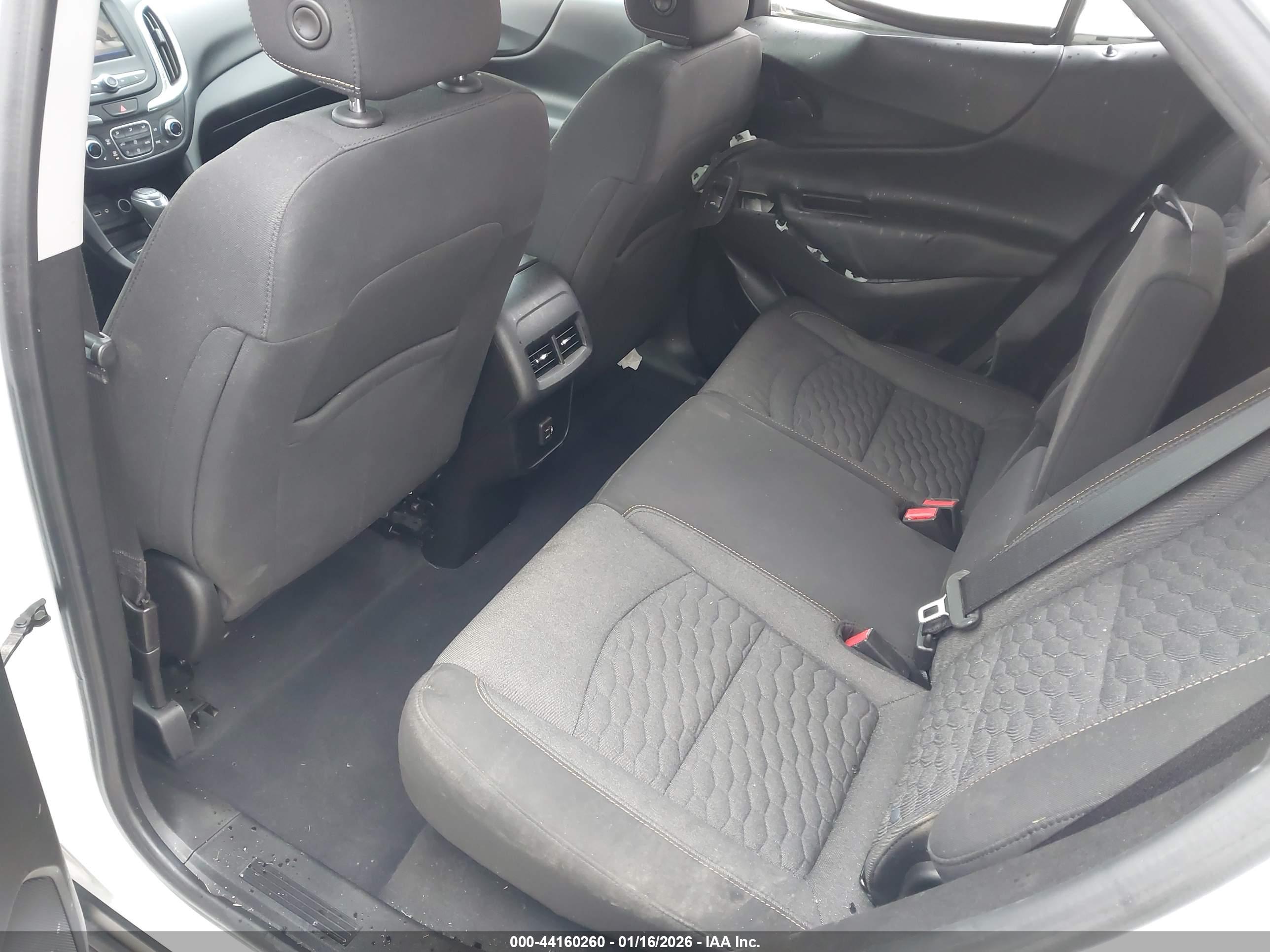 CHEVROLET EQUINOX image 8