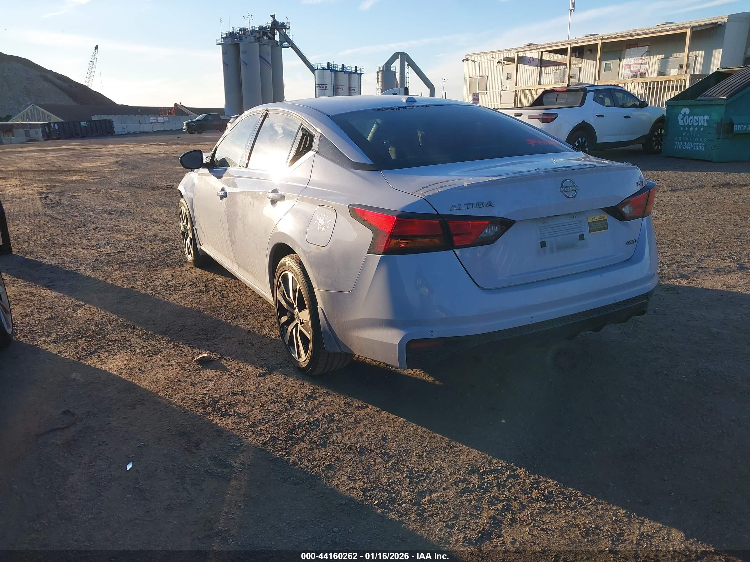 NISSAN ALTIMA image 3
