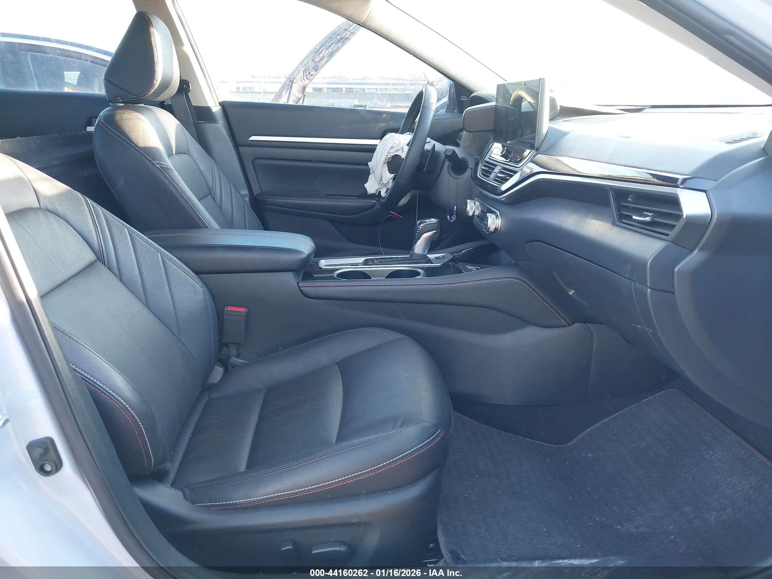 NISSAN ALTIMA image 5