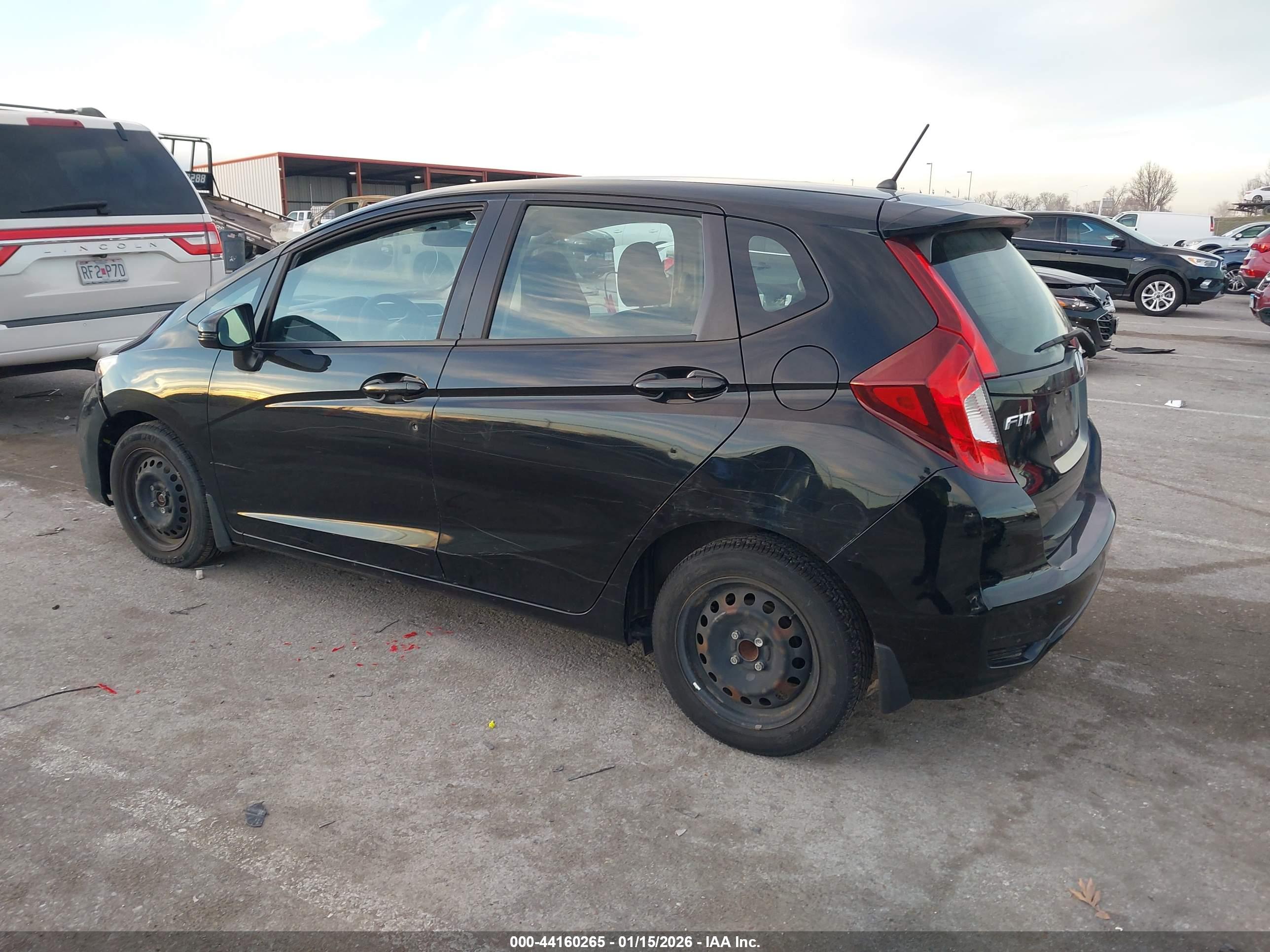 HONDA FIT image 3