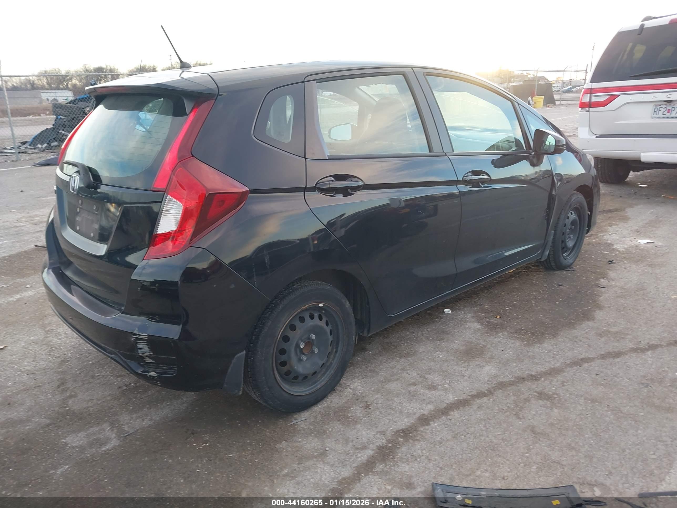 HONDA FIT image 4