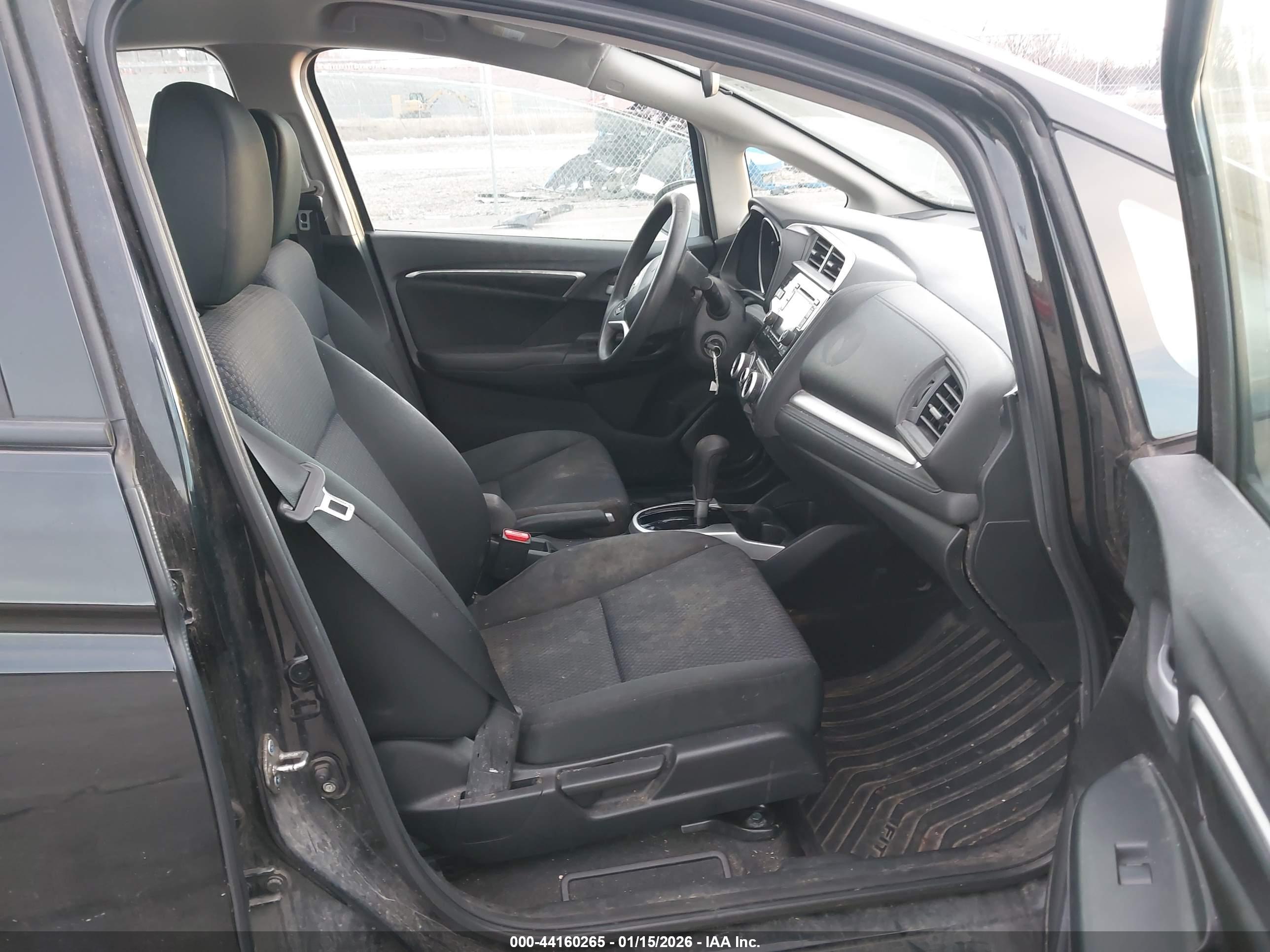 HONDA FIT image 5