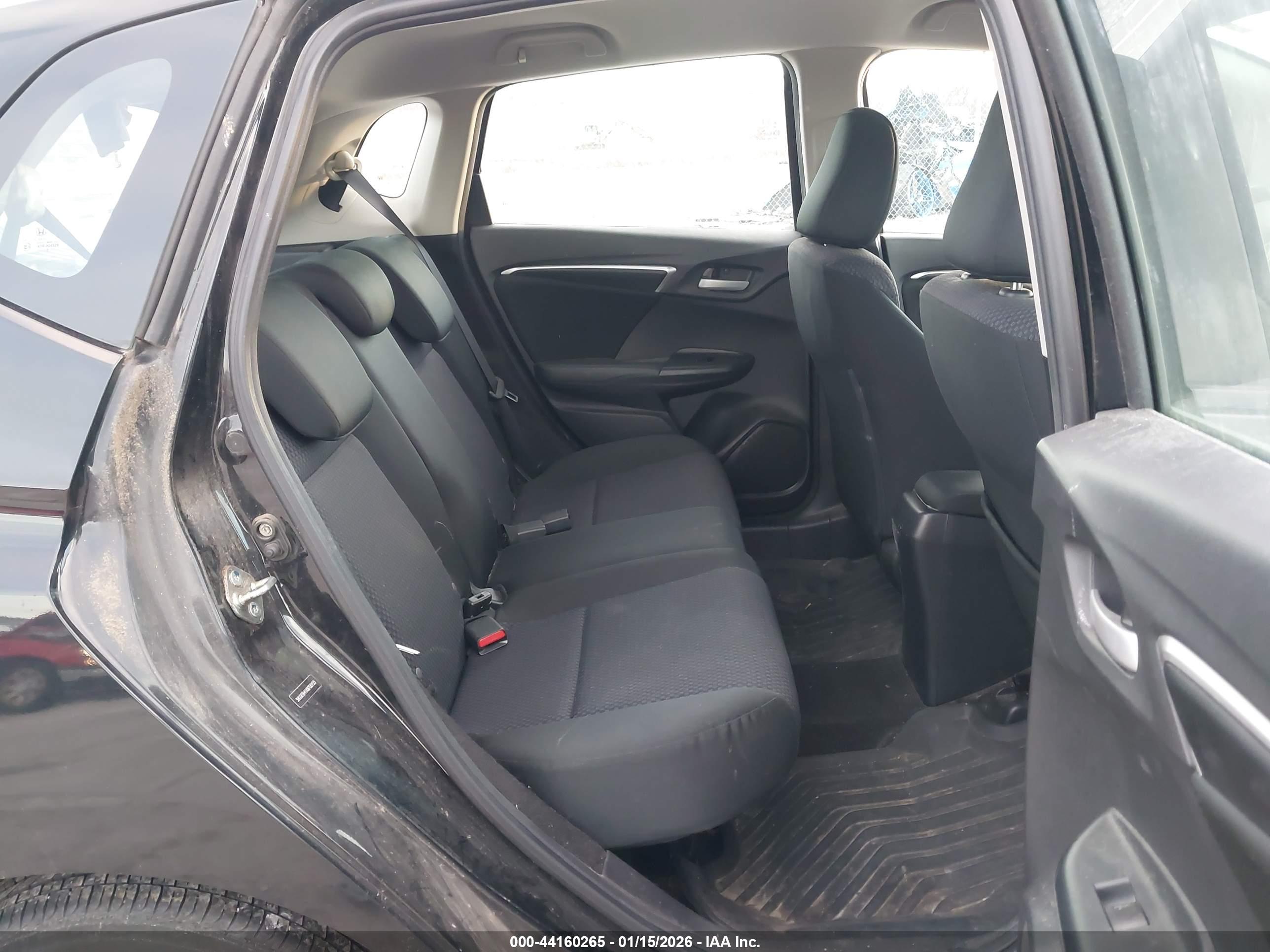 HONDA FIT image 8