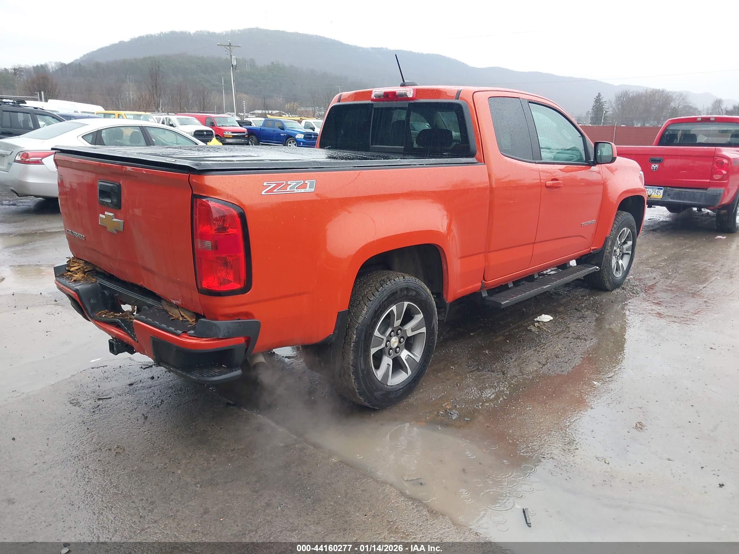 CHEVROLET COLORADO image 4