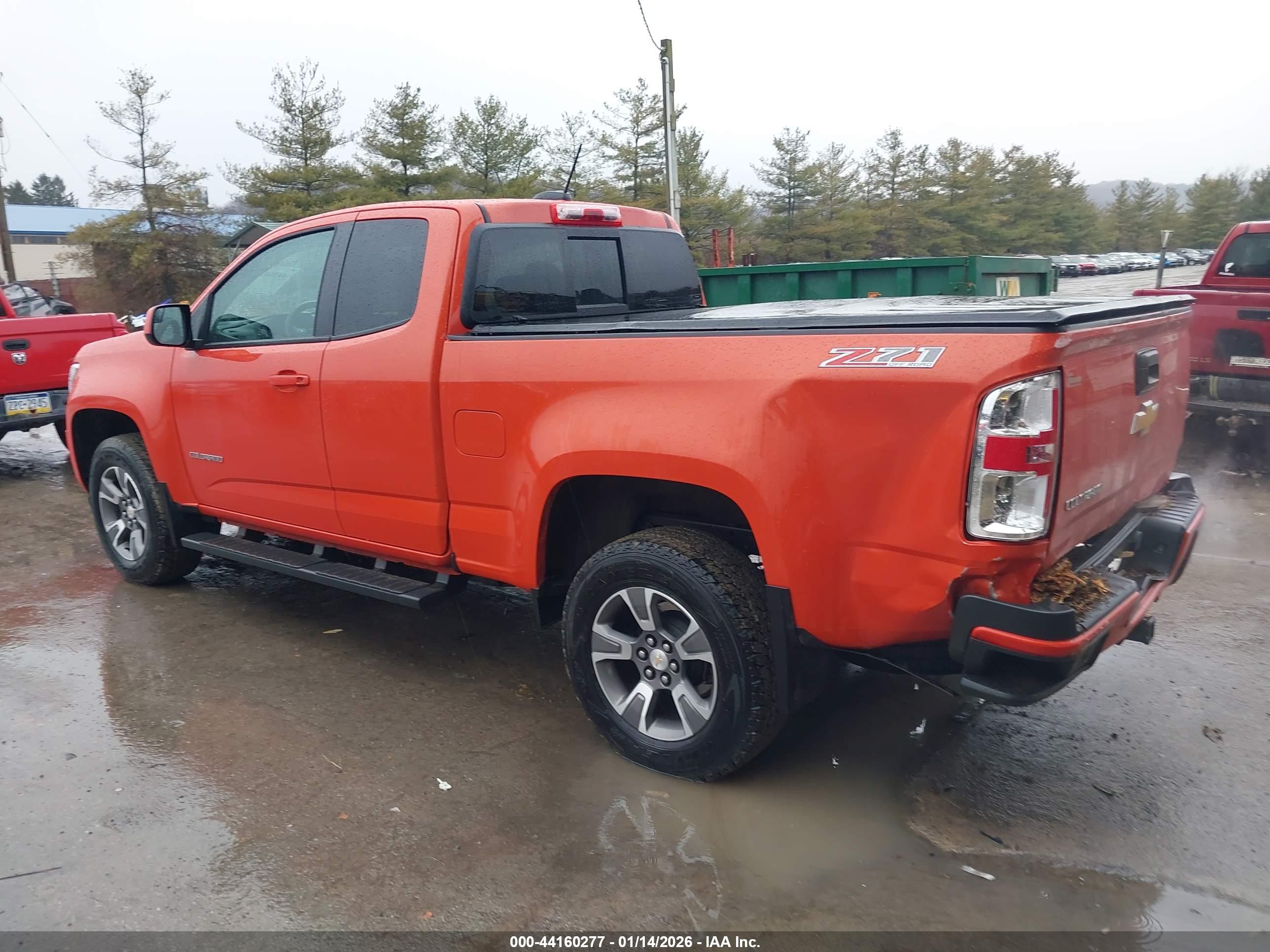 CHEVROLET COLORADO image 6