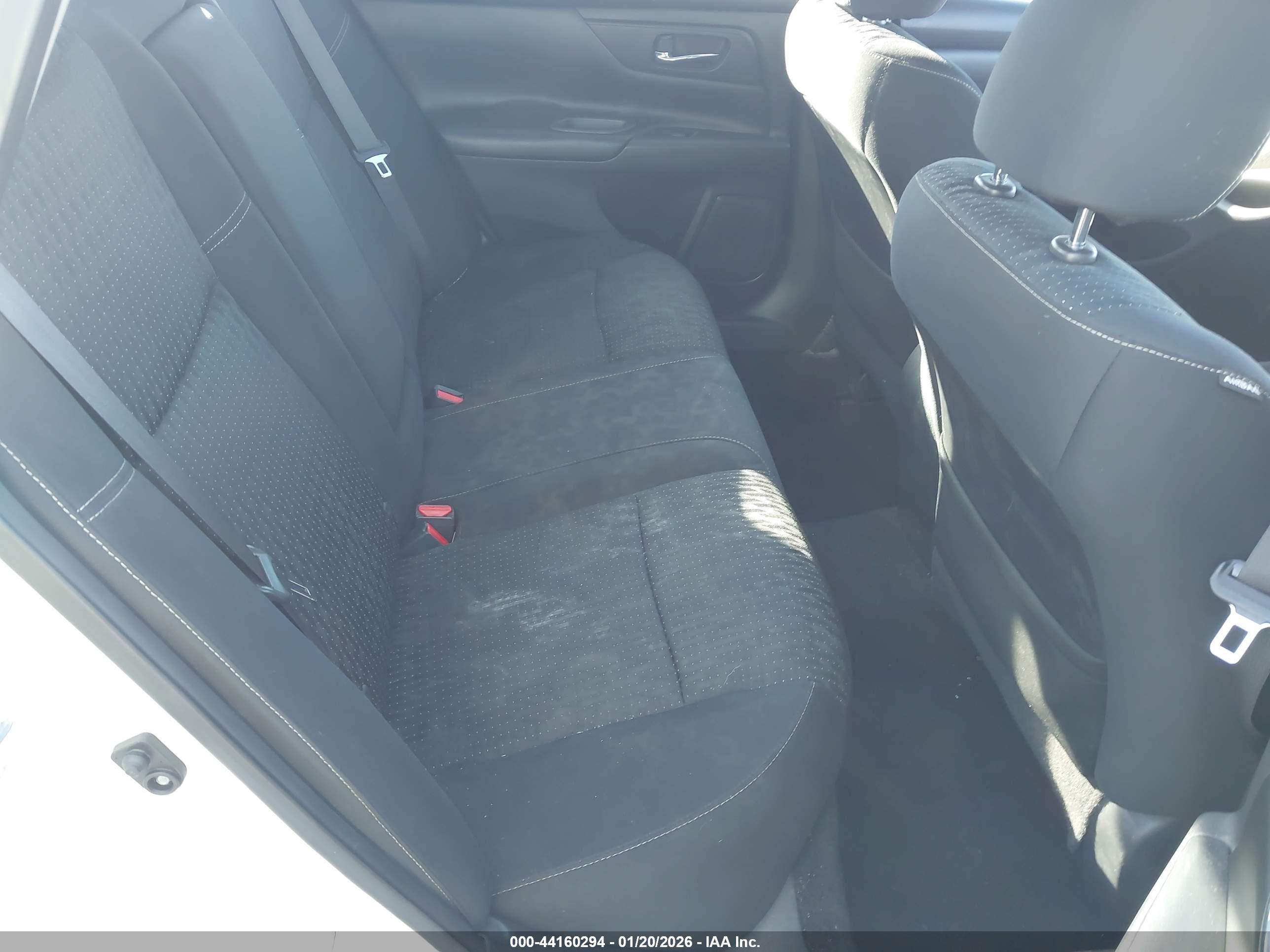 NISSAN ALTIMA image 8