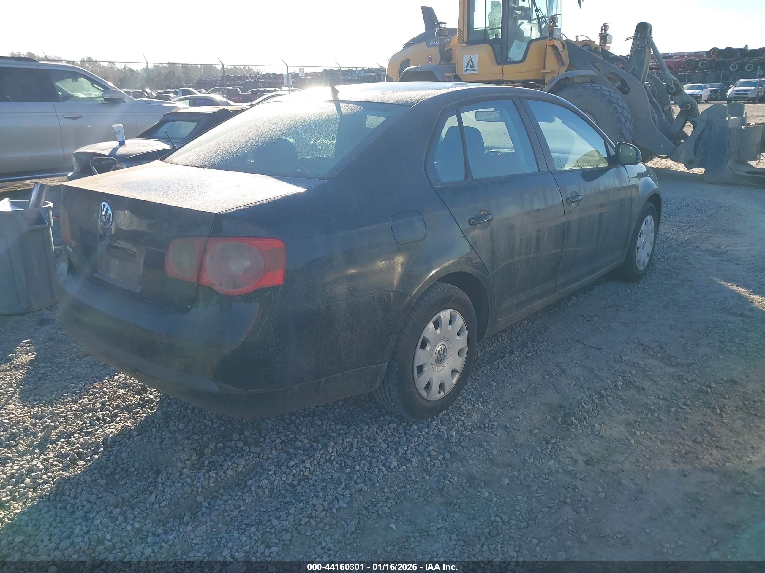 VOLKSWAGEN JETTA image 4