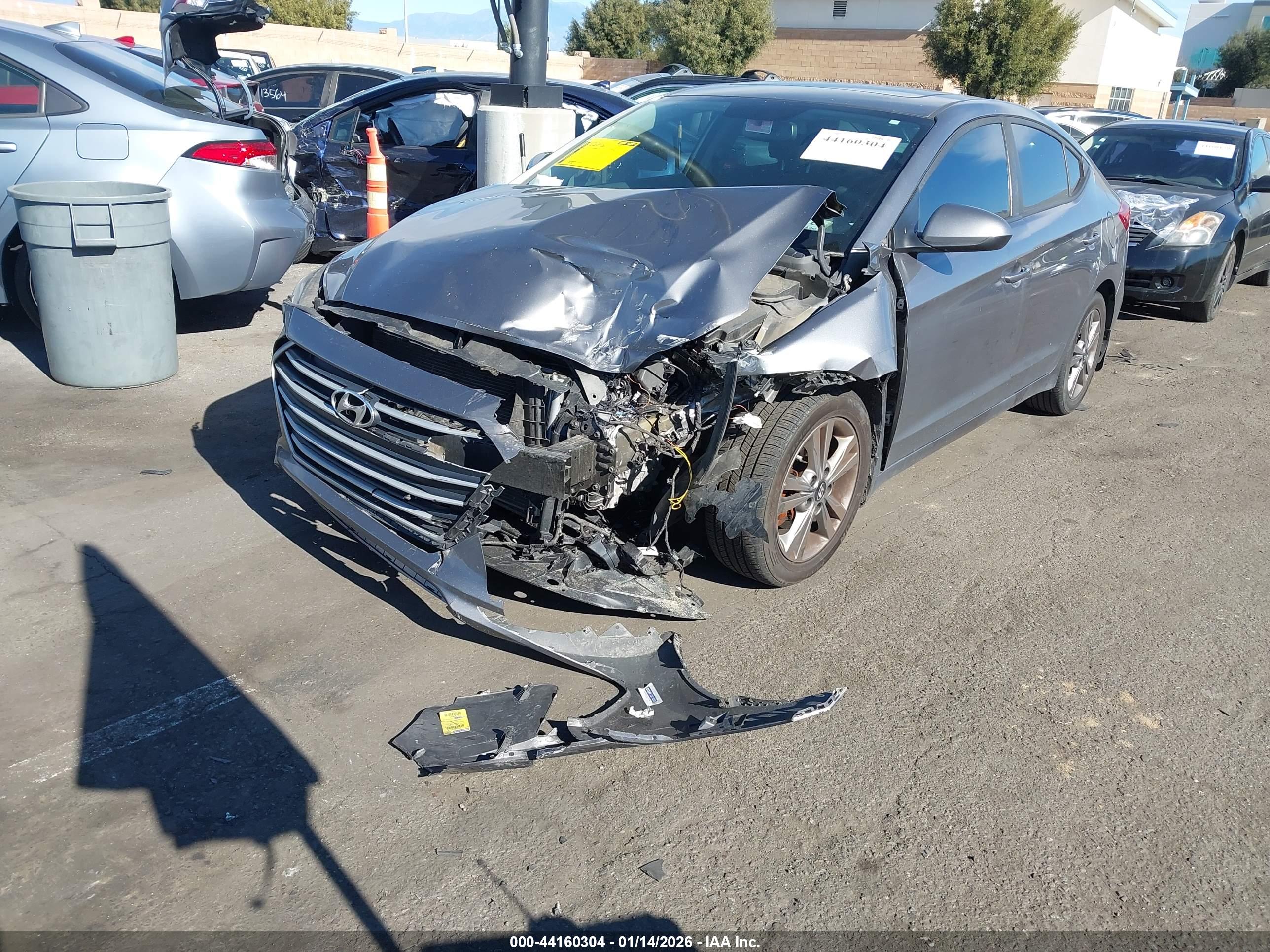 HYUNDAI ELANTRA image 2