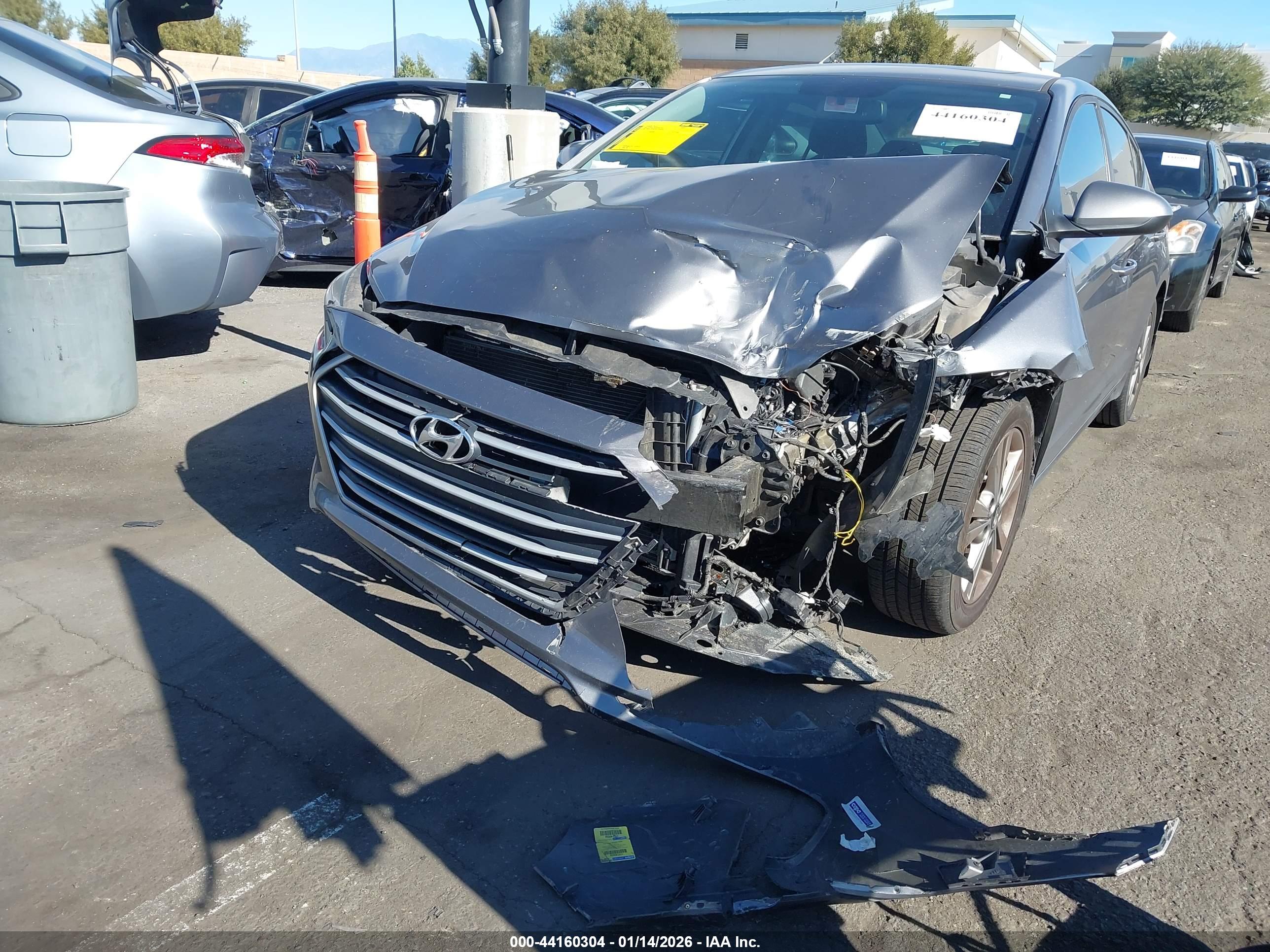HYUNDAI ELANTRA image 6