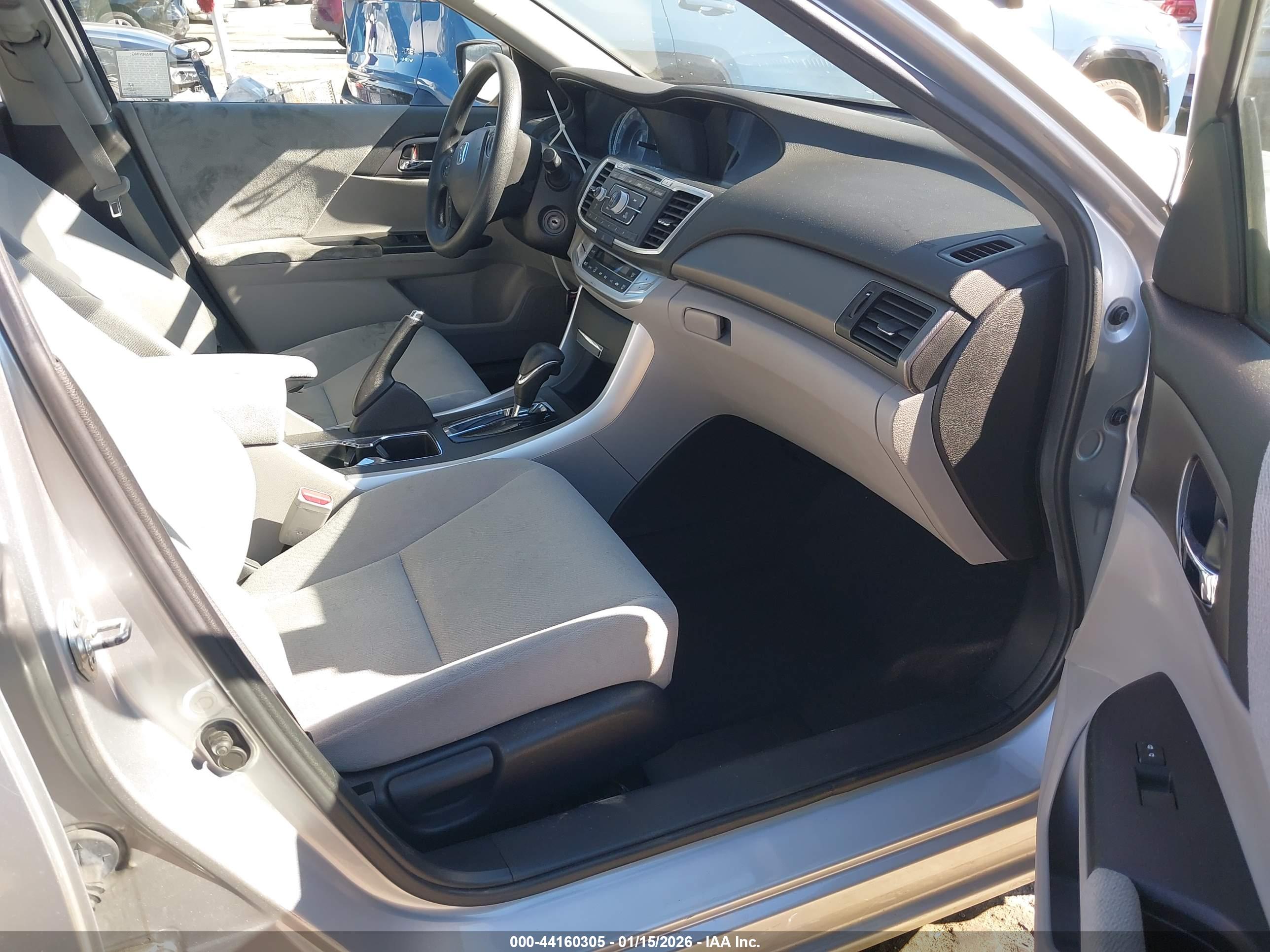 HONDA ACCORD image 5