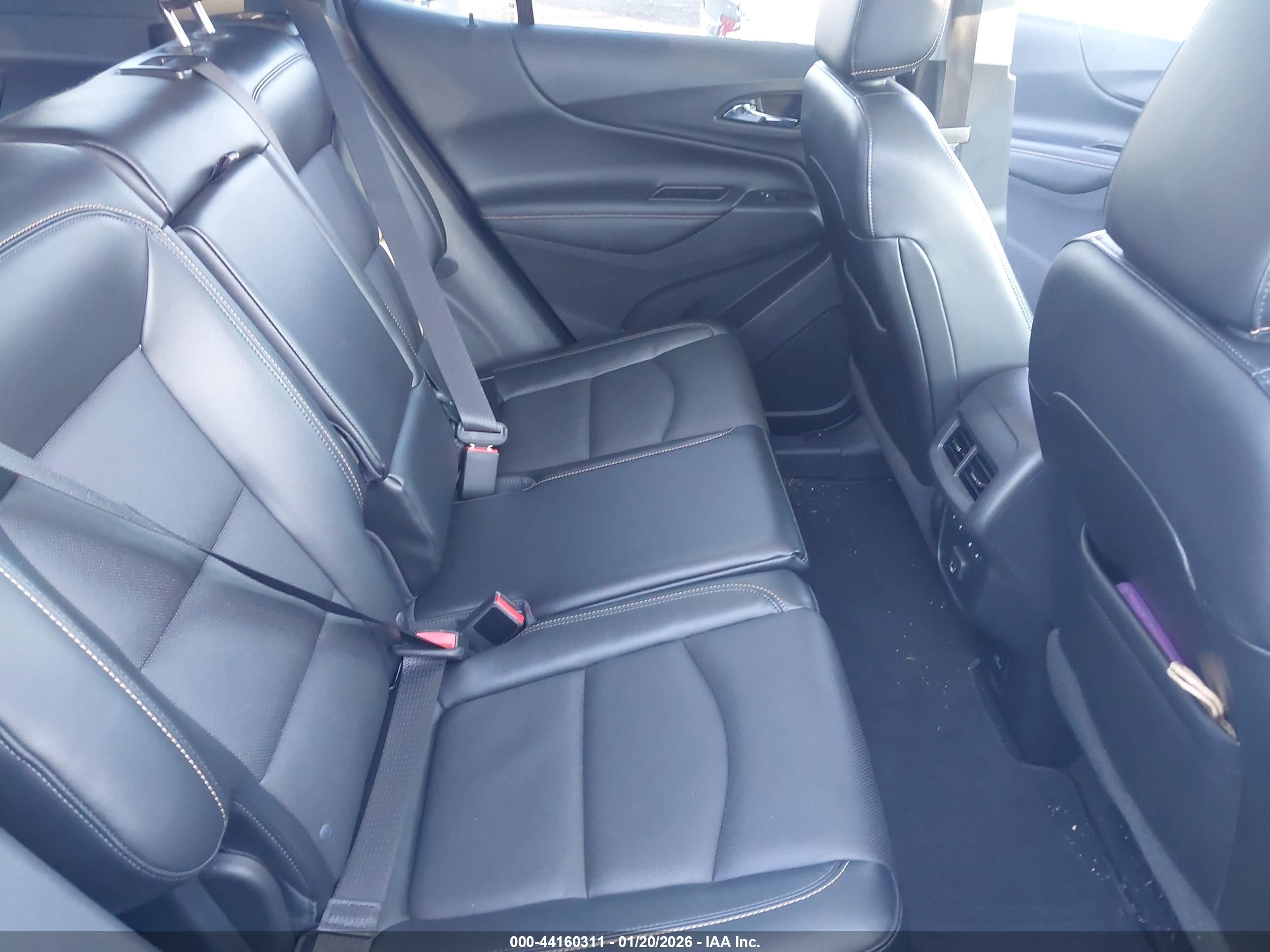 CHEVROLET EQUINOX image 8