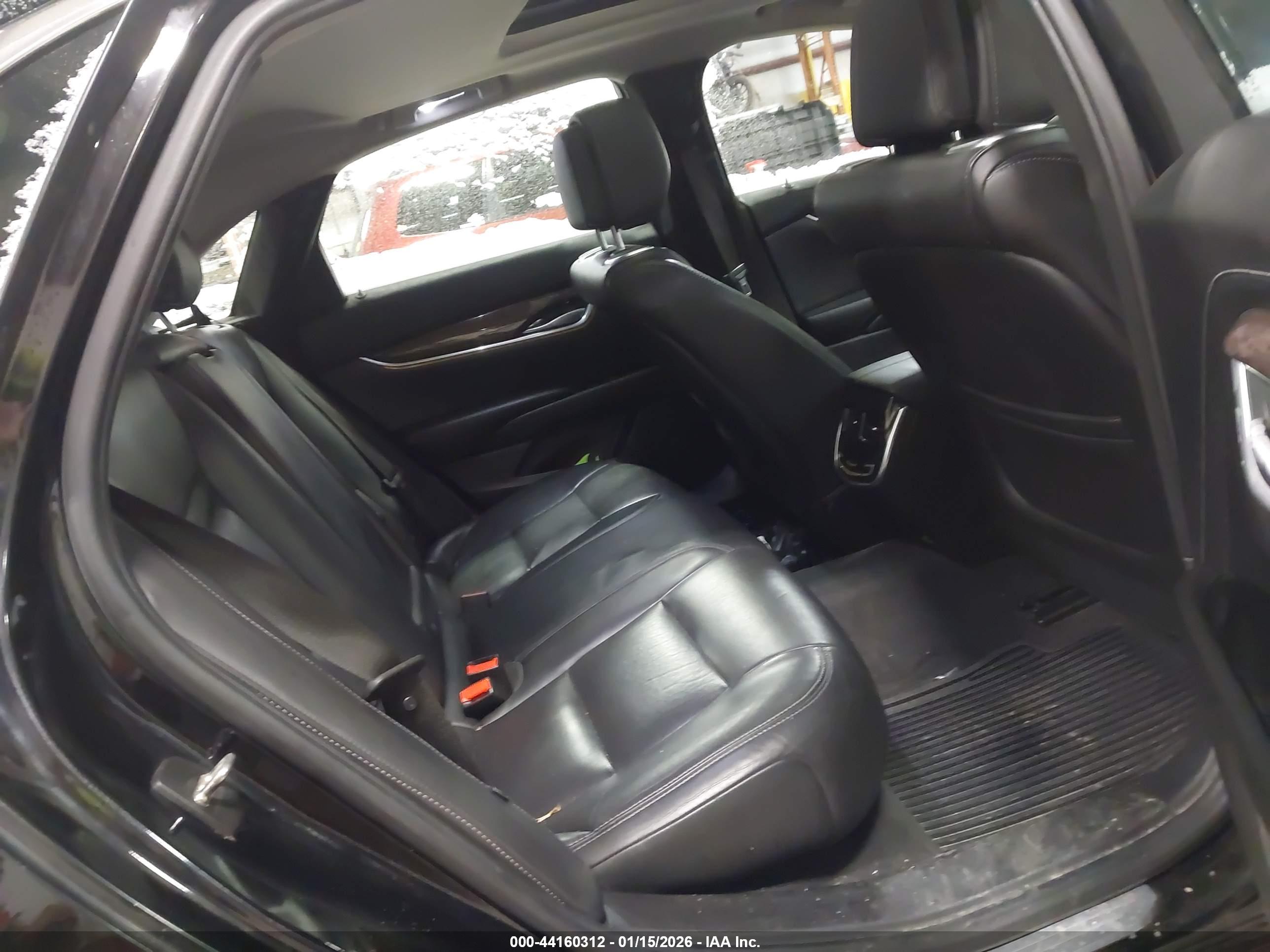 CADILLAC XTS image 8