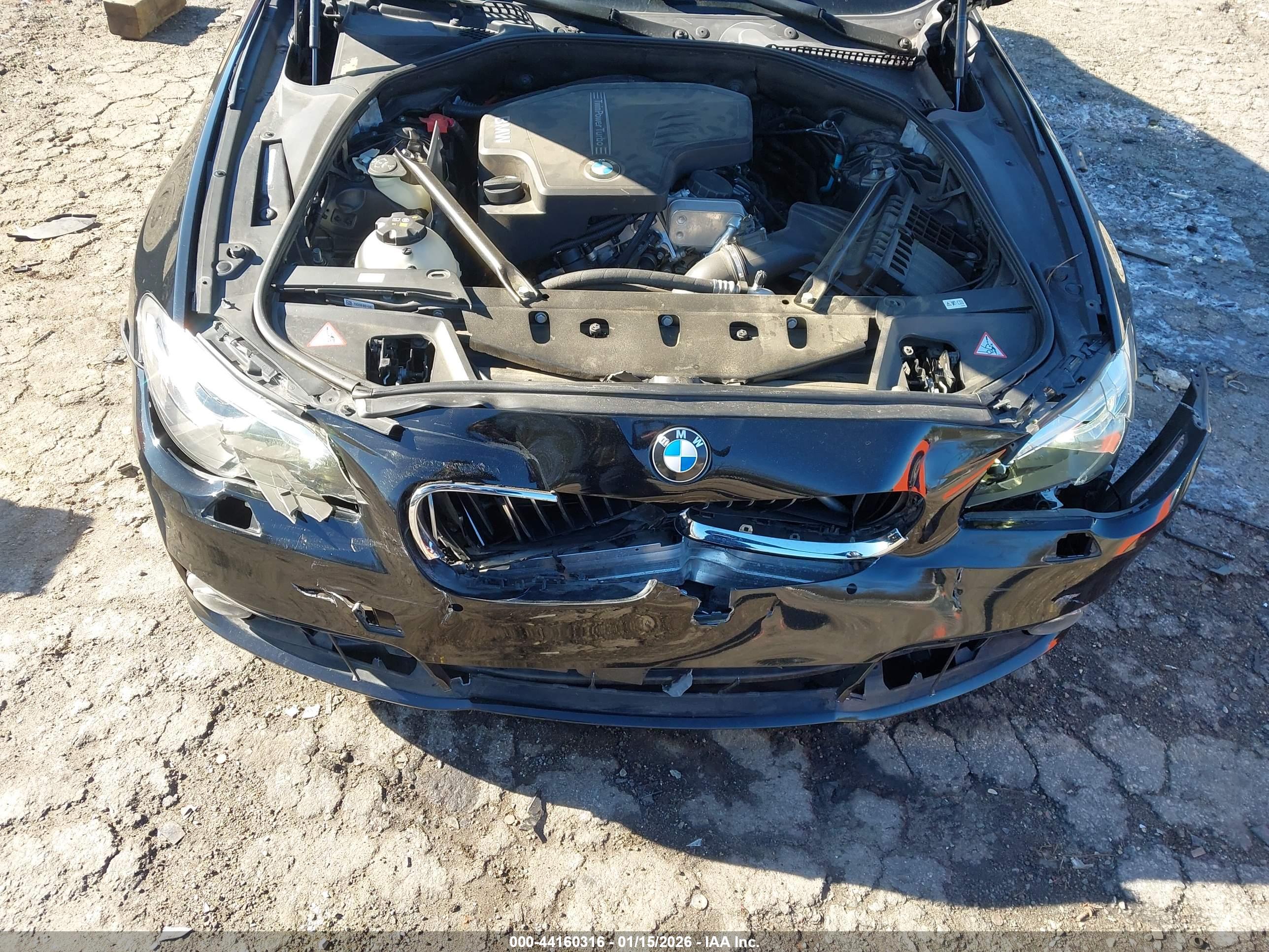 BMW 528I image 10