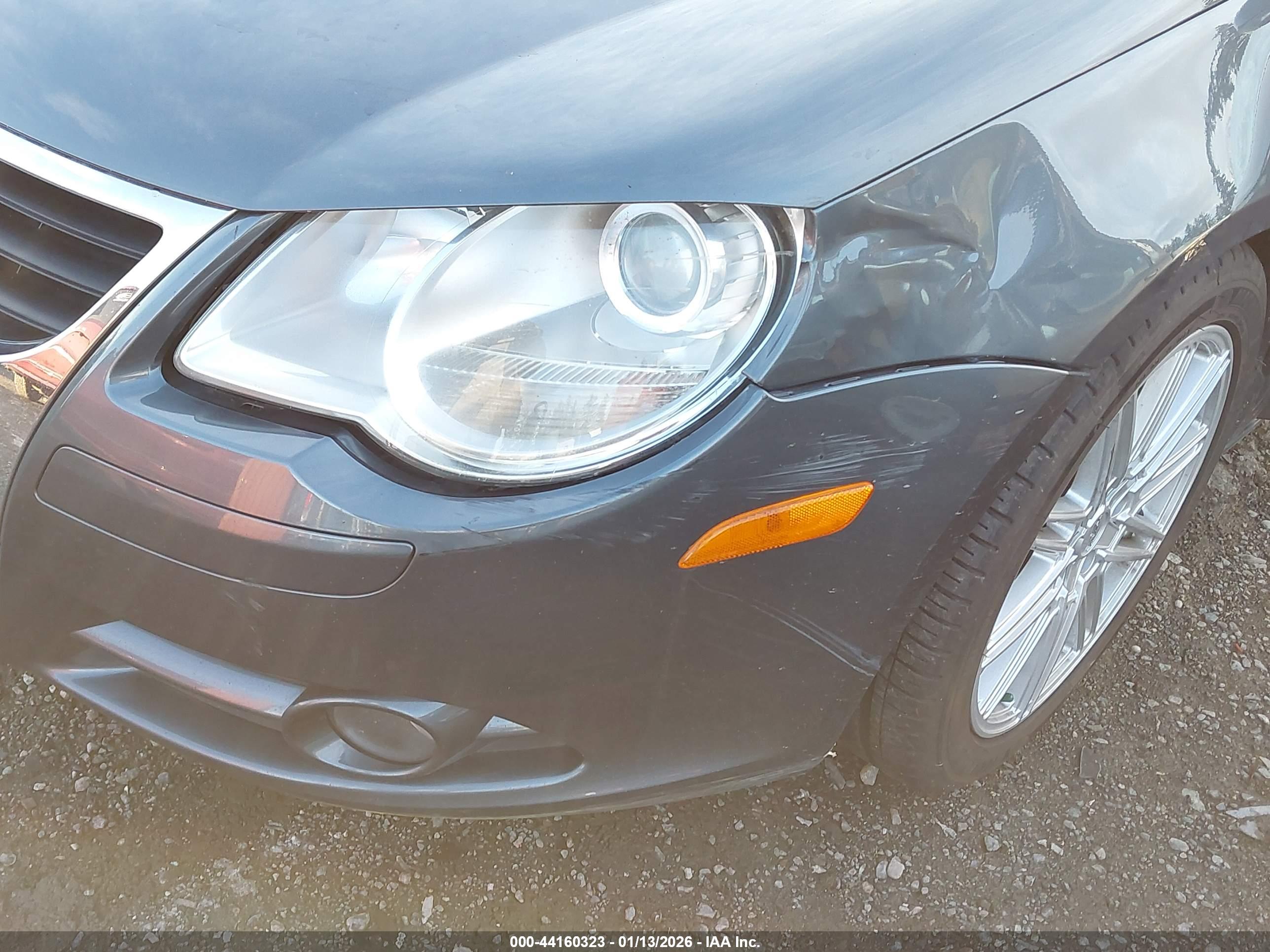 VOLKSWAGEN EOS image 6