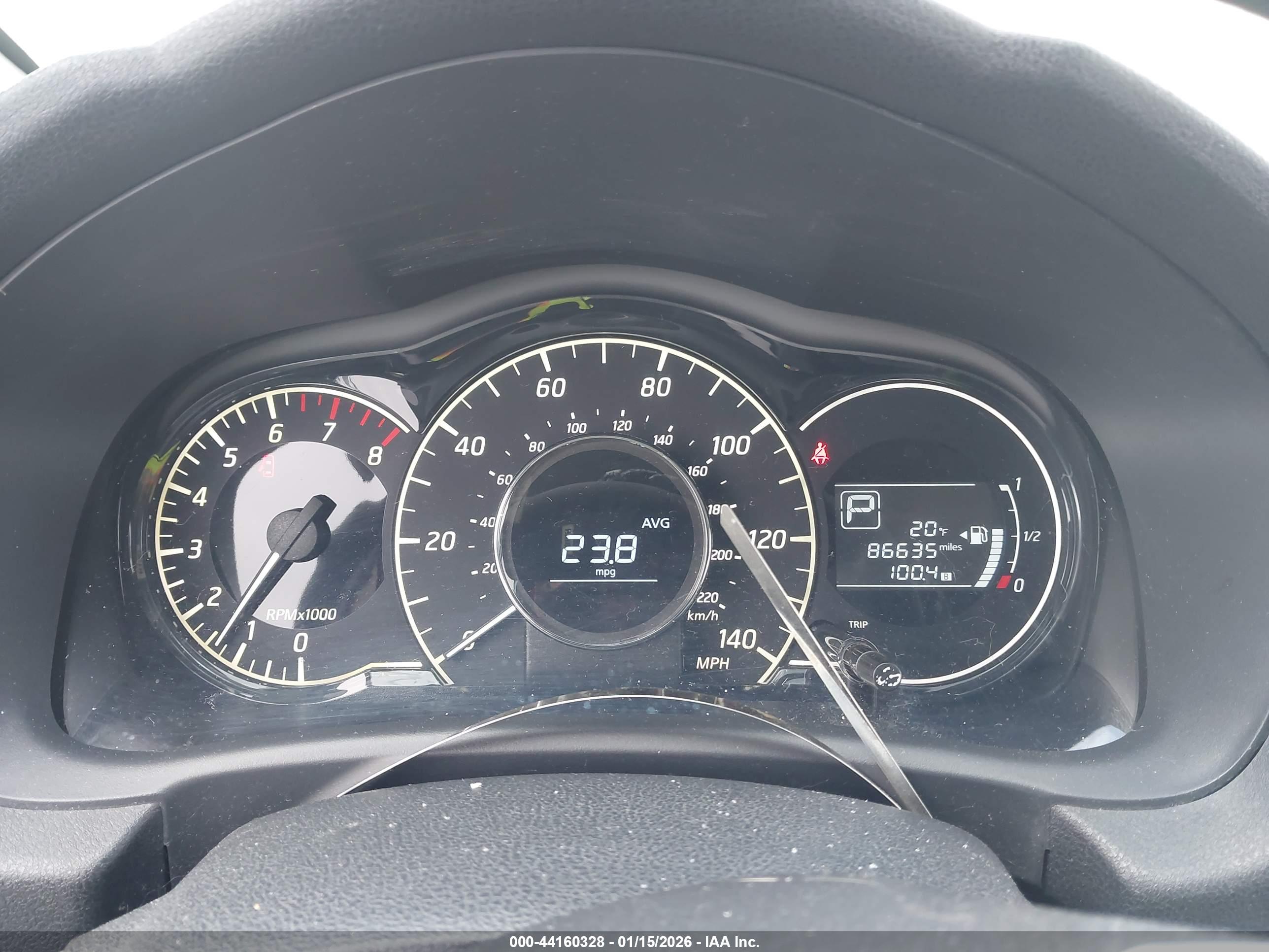 NISSAN VERSA image 7