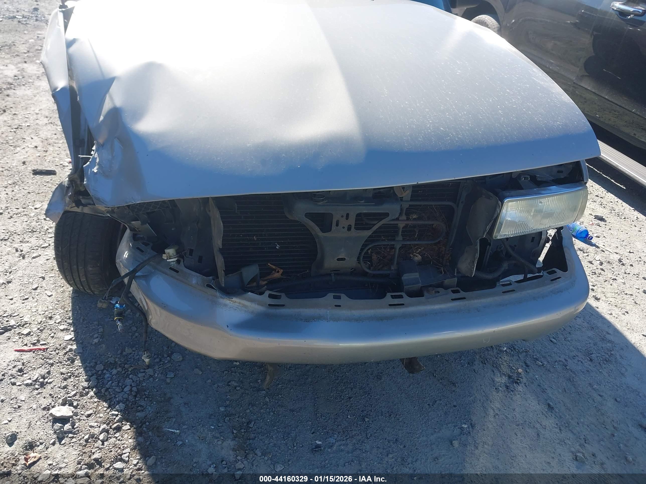 CHEVROLET S-10 image 6