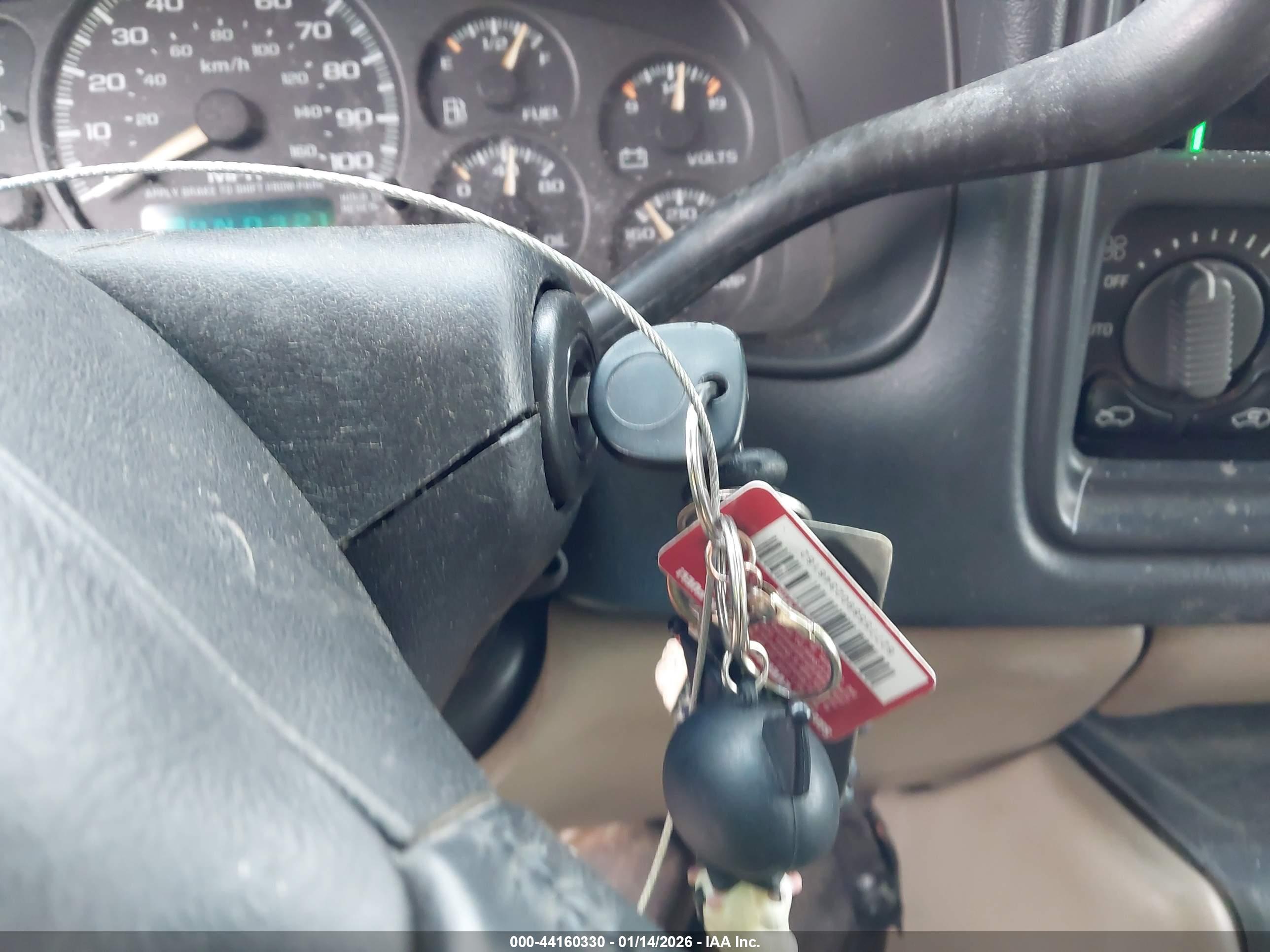 CHEVROLET AVALANCHE image 11