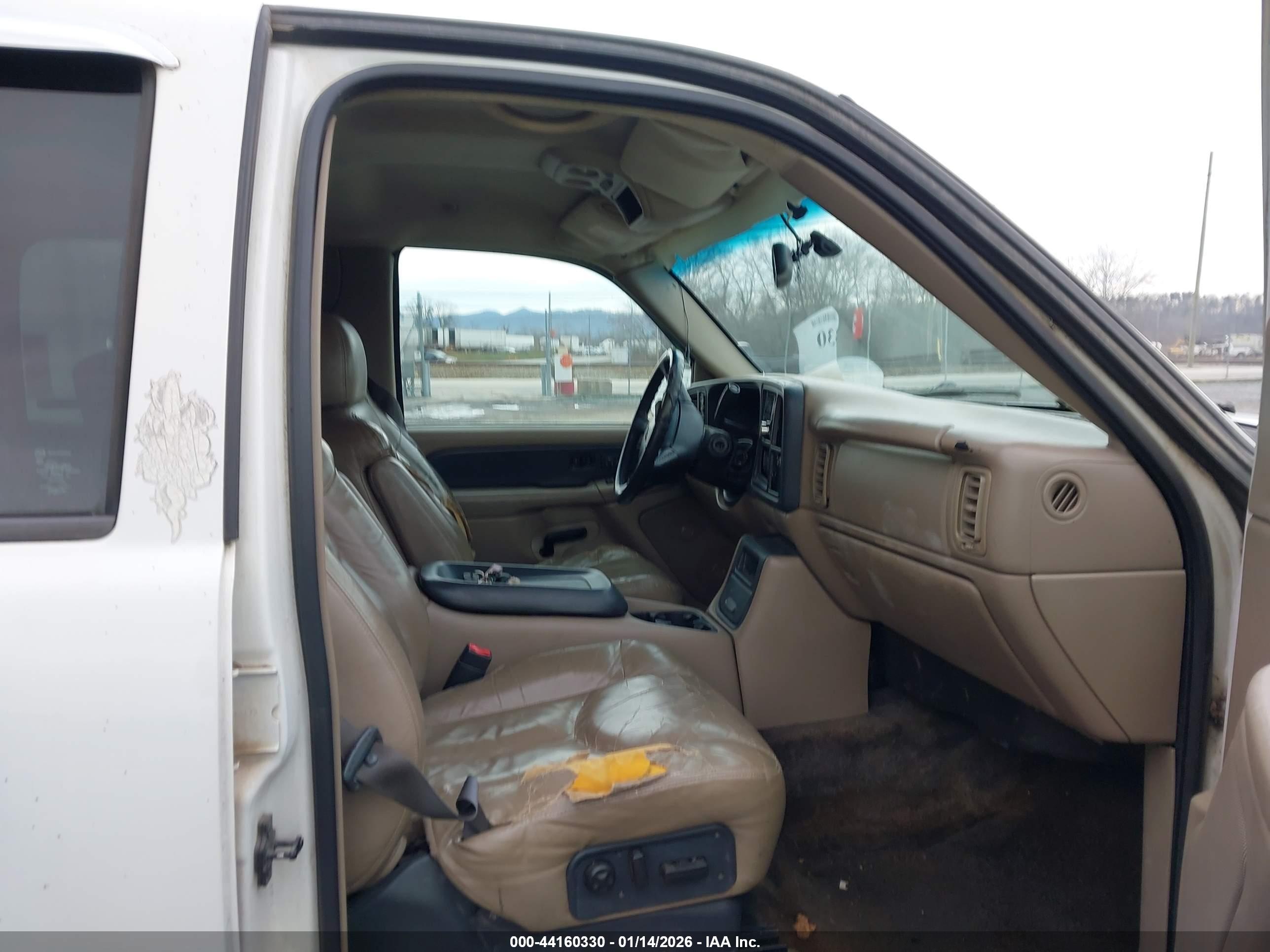 CHEVROLET AVALANCHE image 5