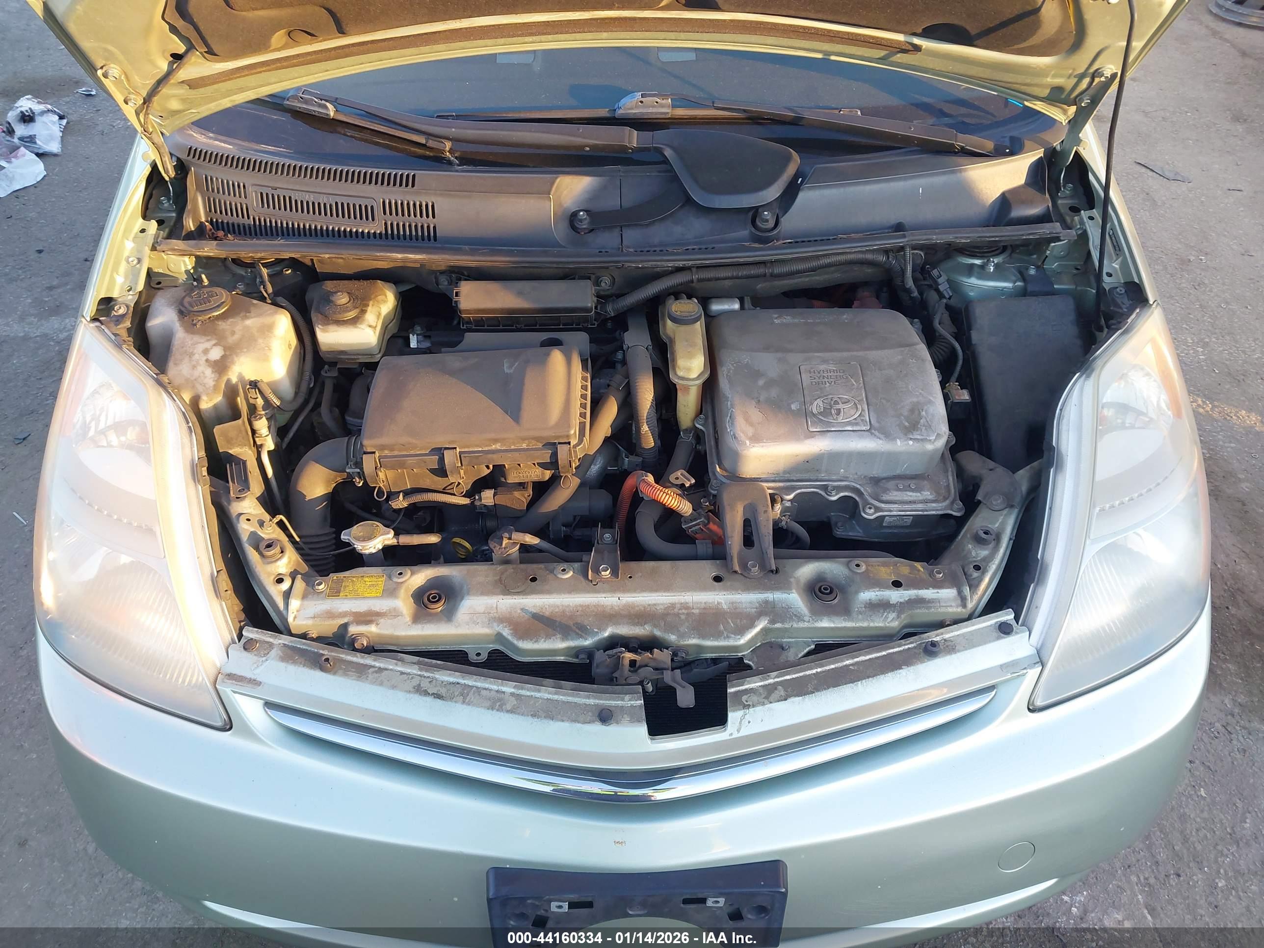 TOYOTA PRIUS image 10
