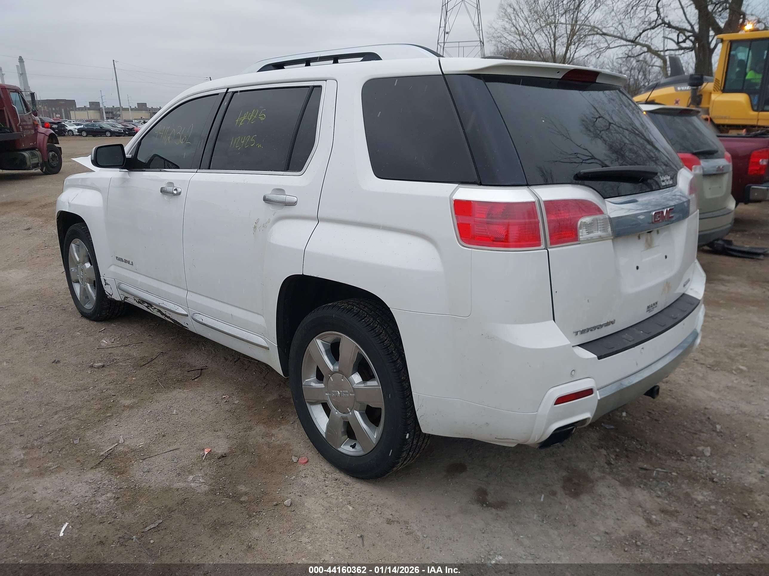 GMC TERRAIN image 3