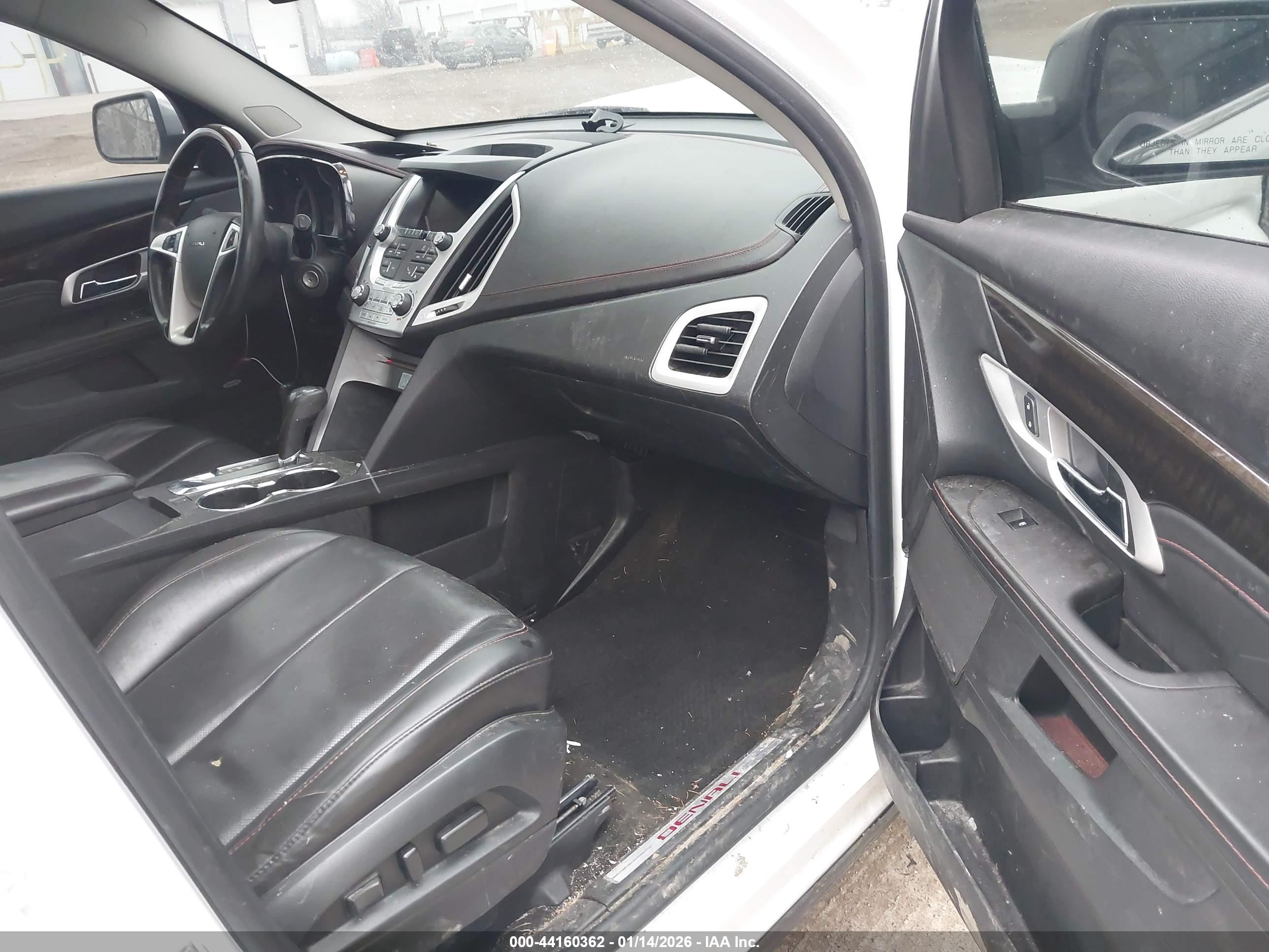 GMC TERRAIN image 5