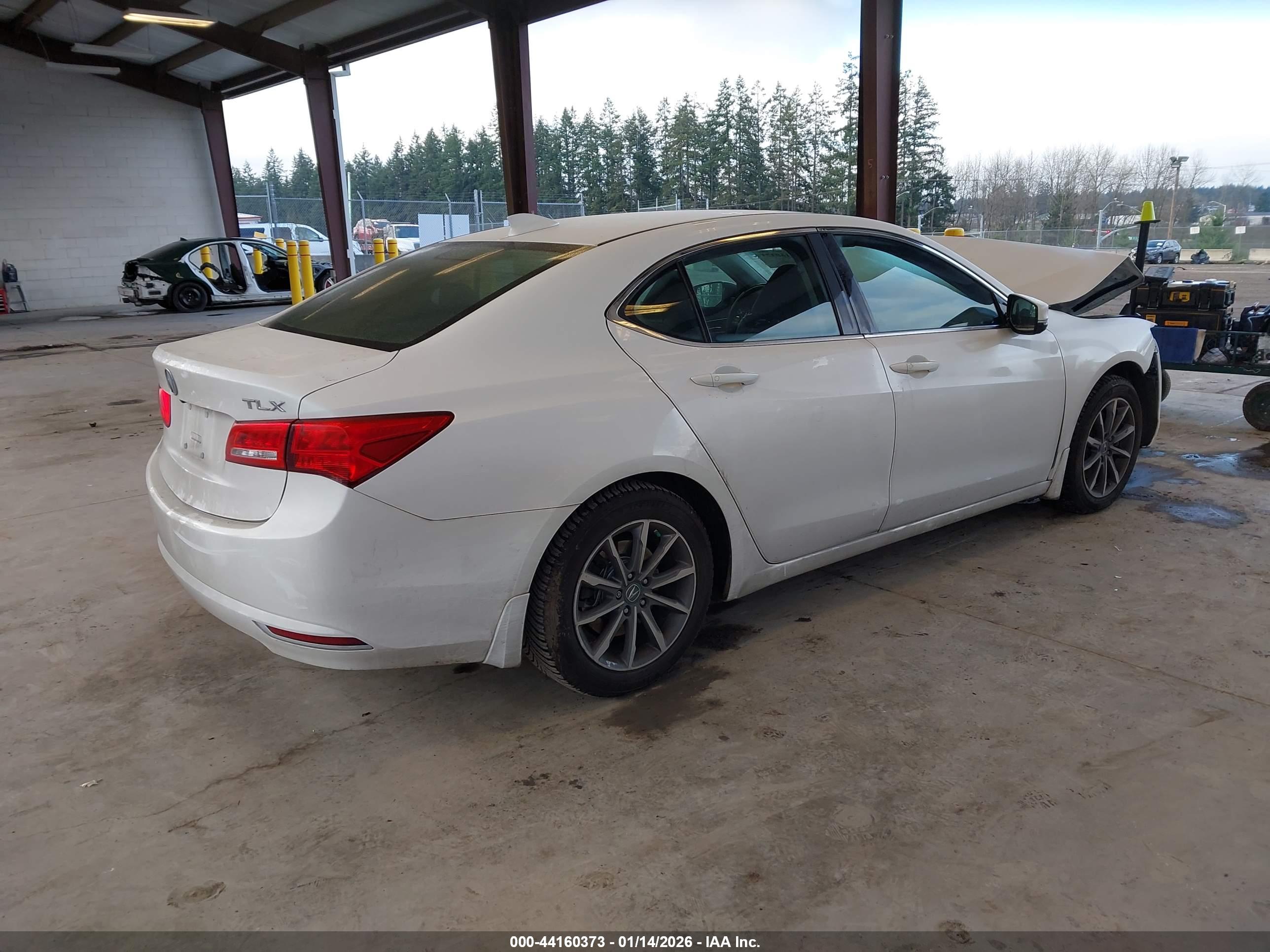 ACURA TLX image 4