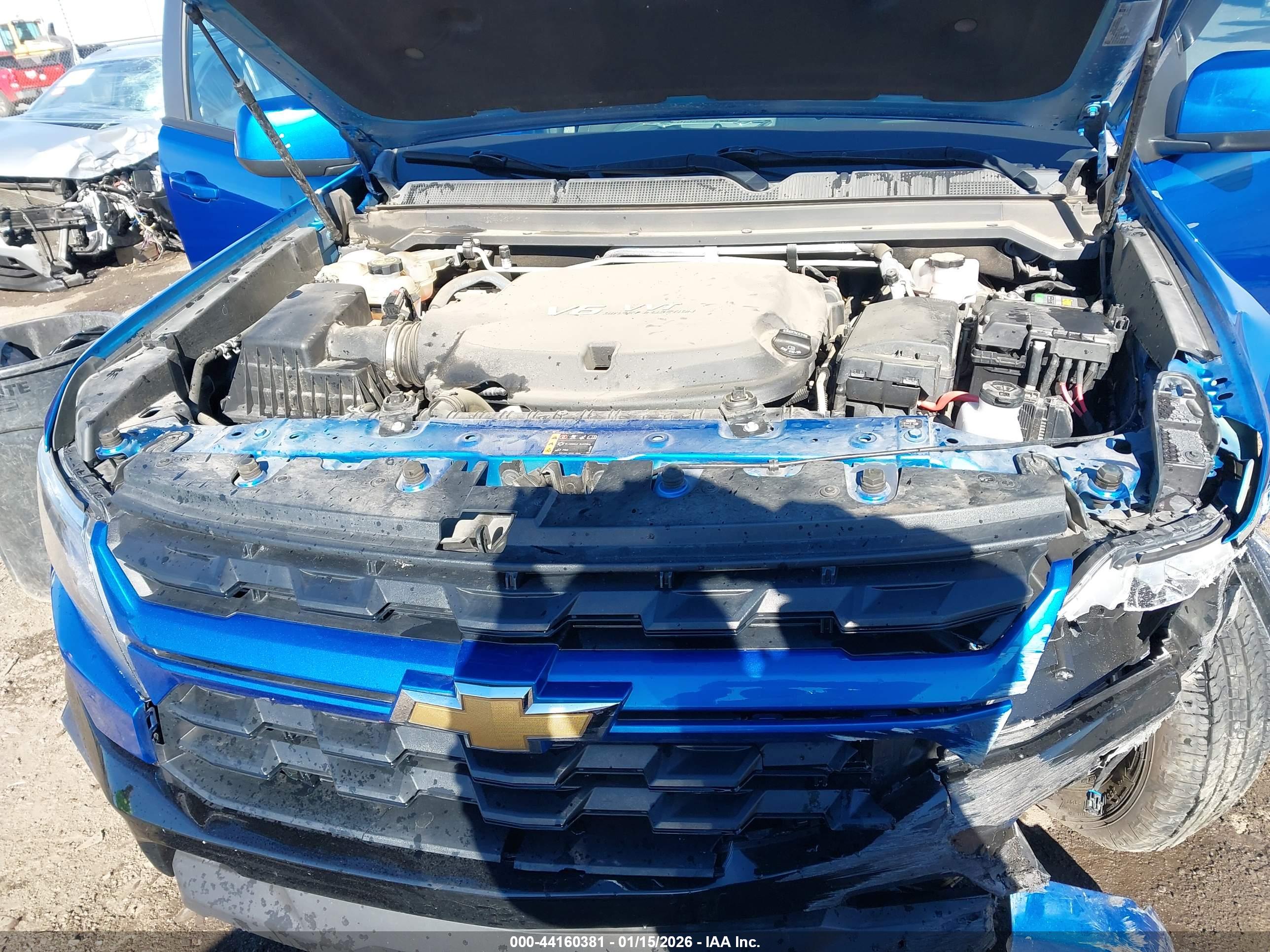 CHEVROLET COLORADO image 10