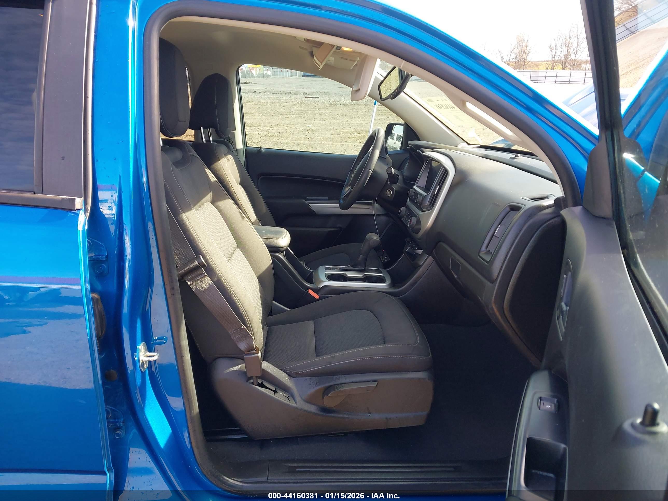 CHEVROLET COLORADO image 5