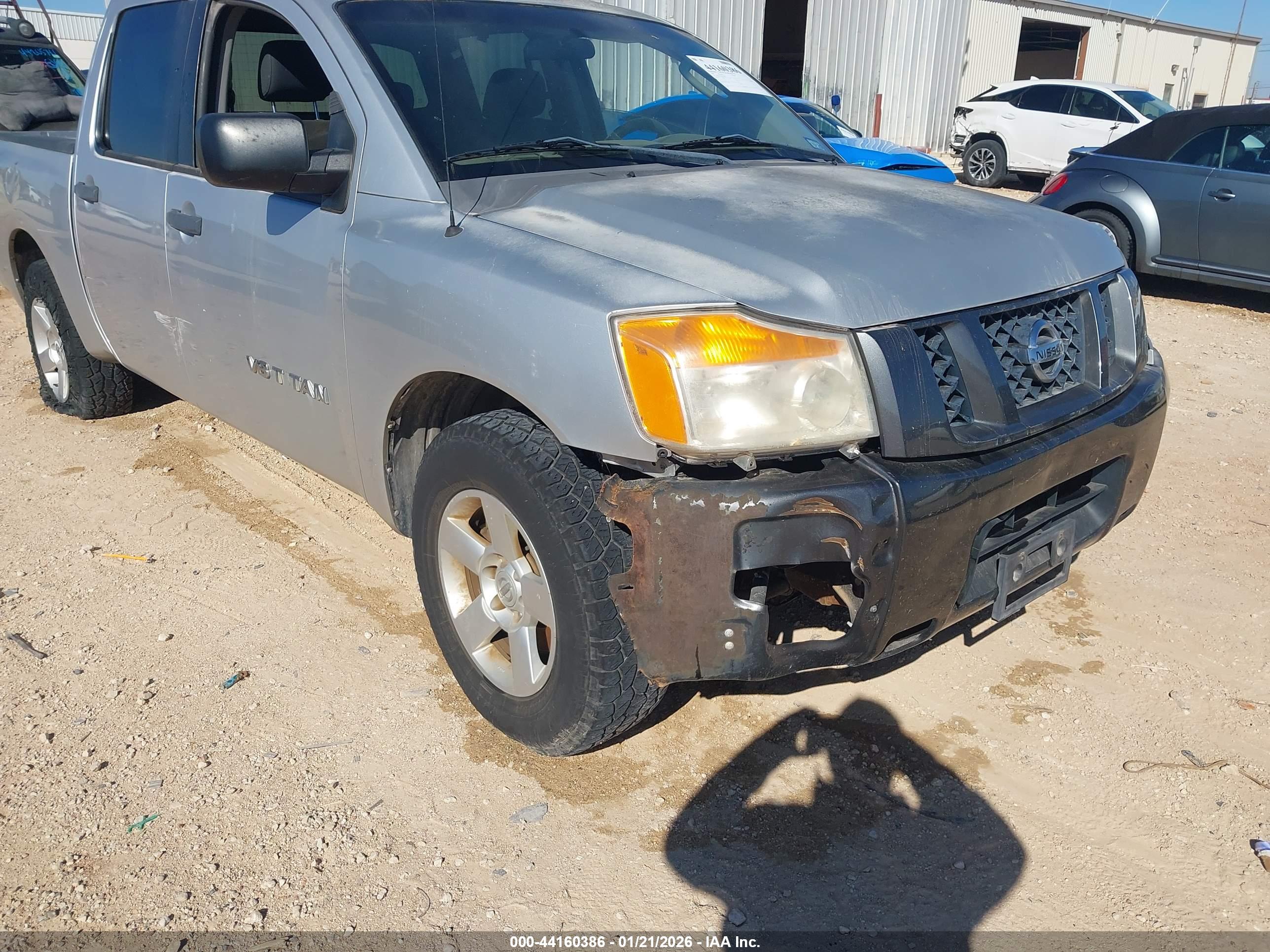 NISSAN TITAN image 6