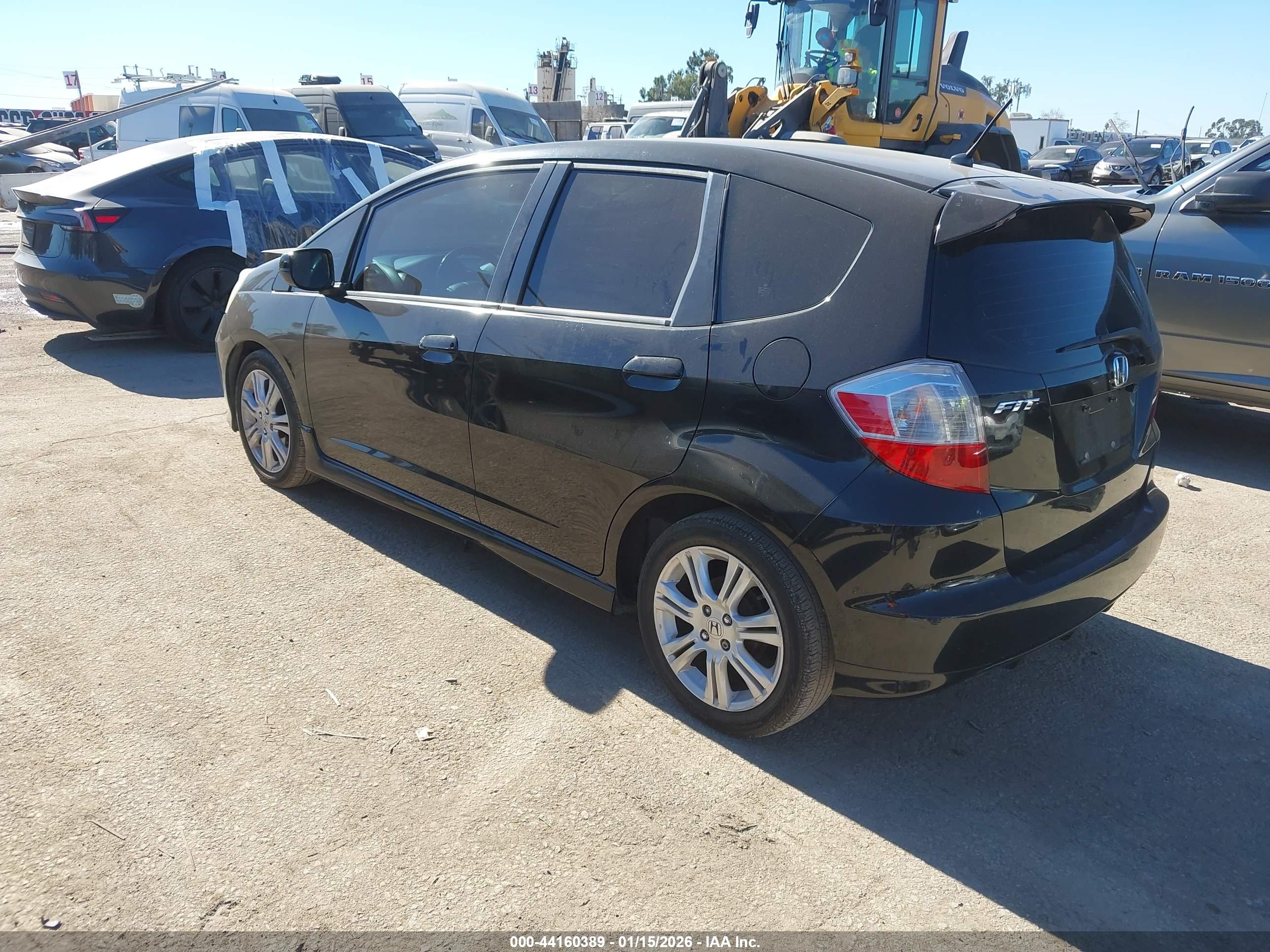 HONDA FIT image 3