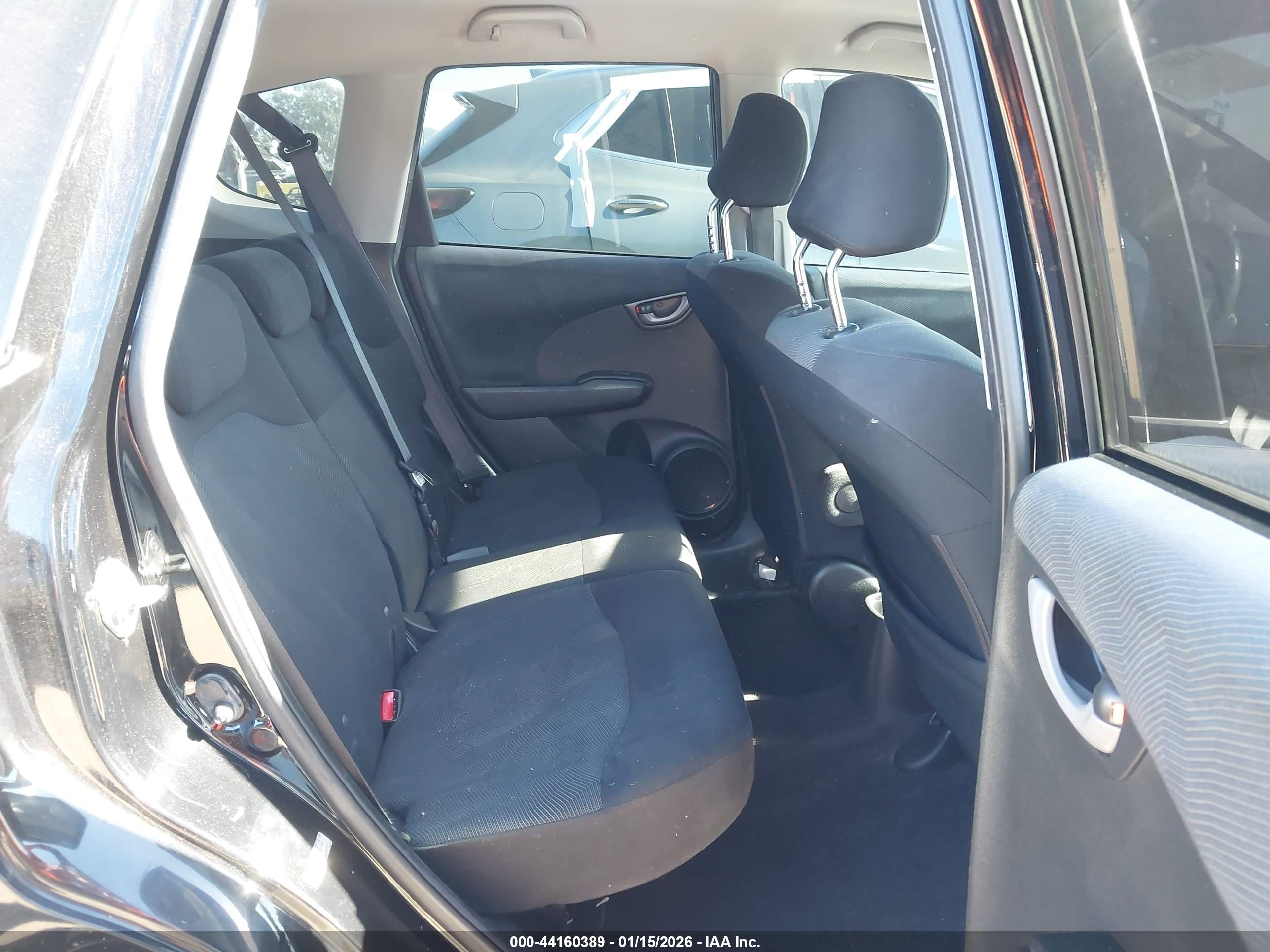 HONDA FIT image 8
