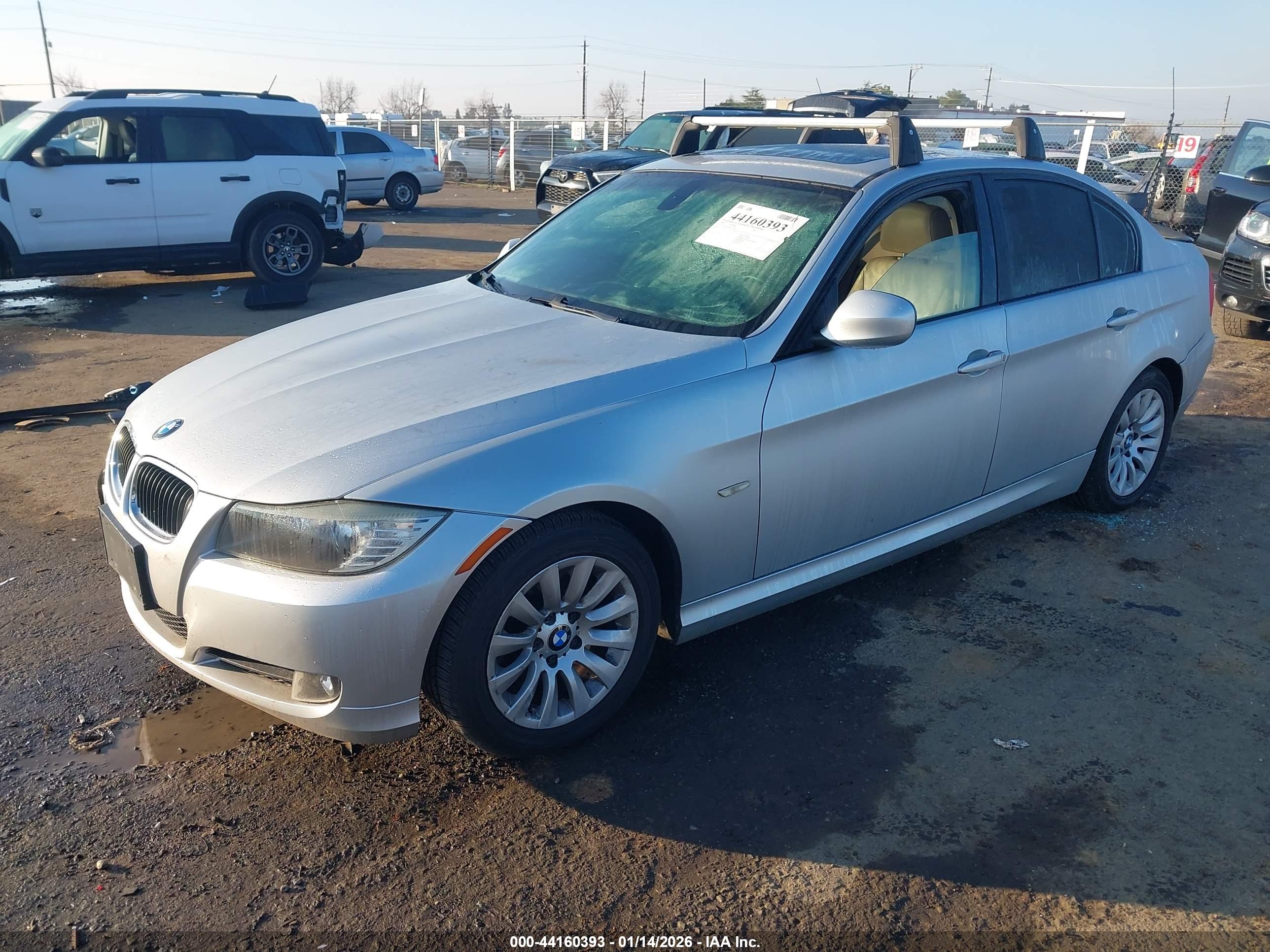 BMW 328I image 2