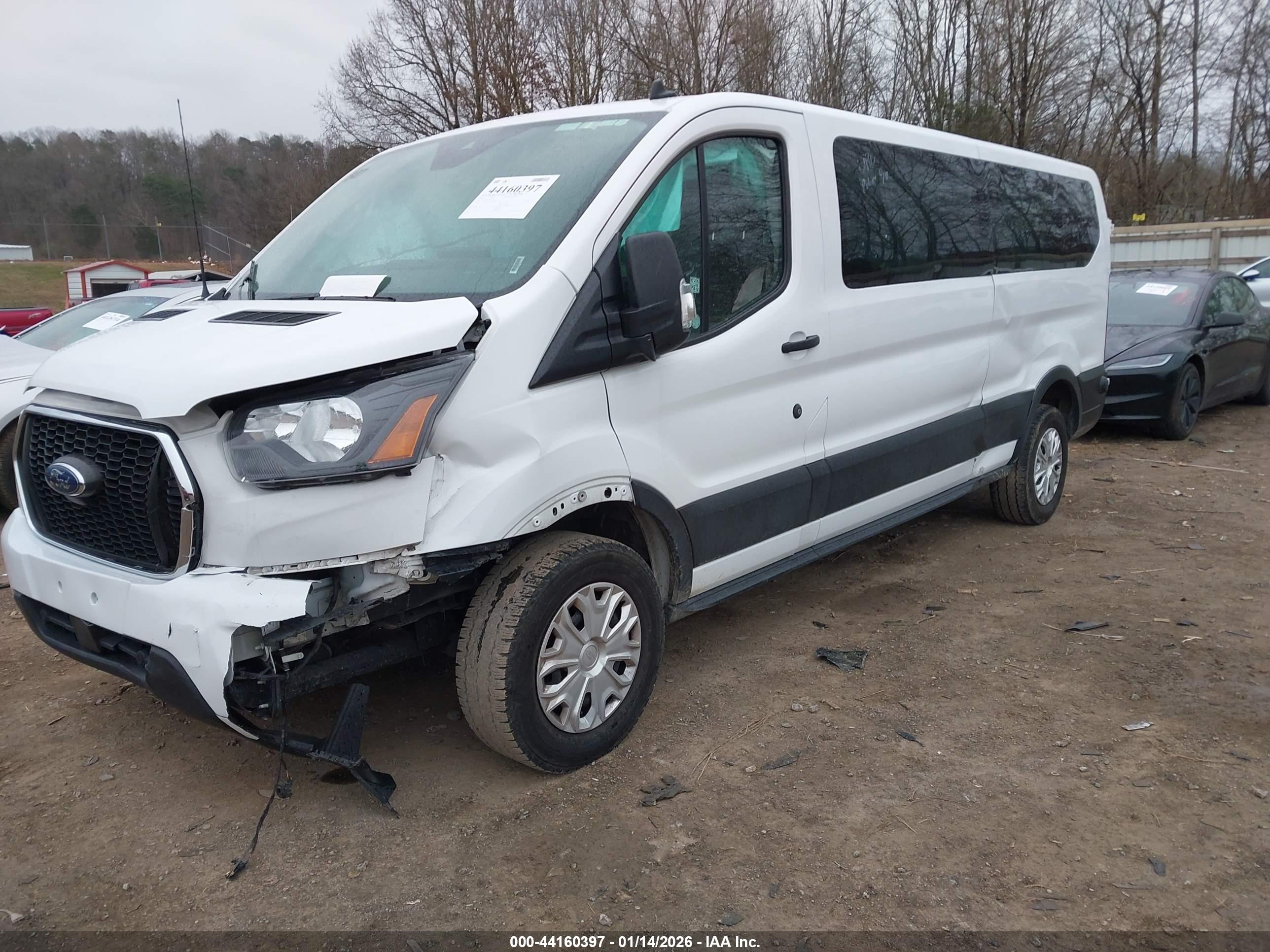 FORD TRANSIT-350 image 2