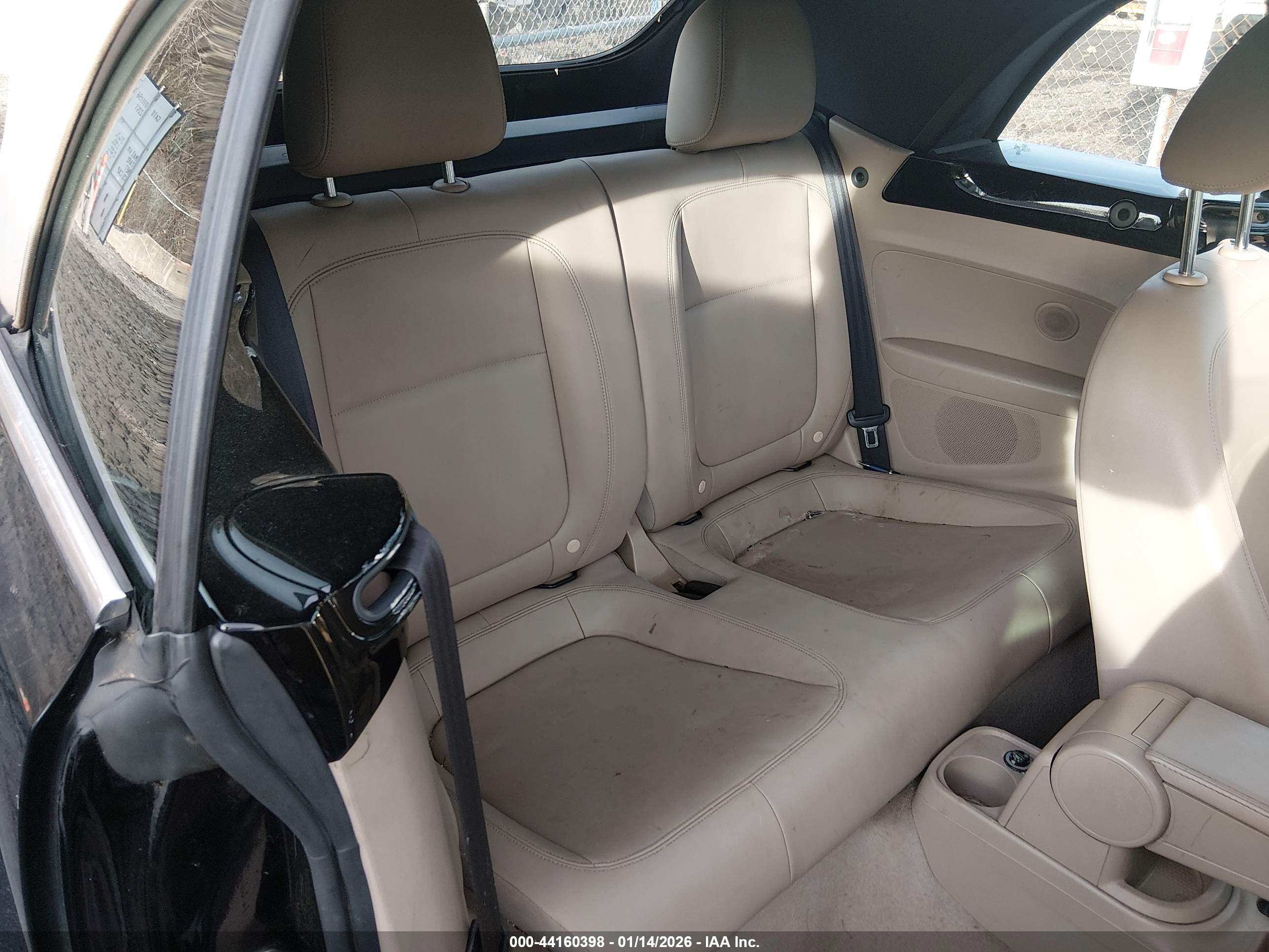 VOLKSWAGEN BEETLE image 8
