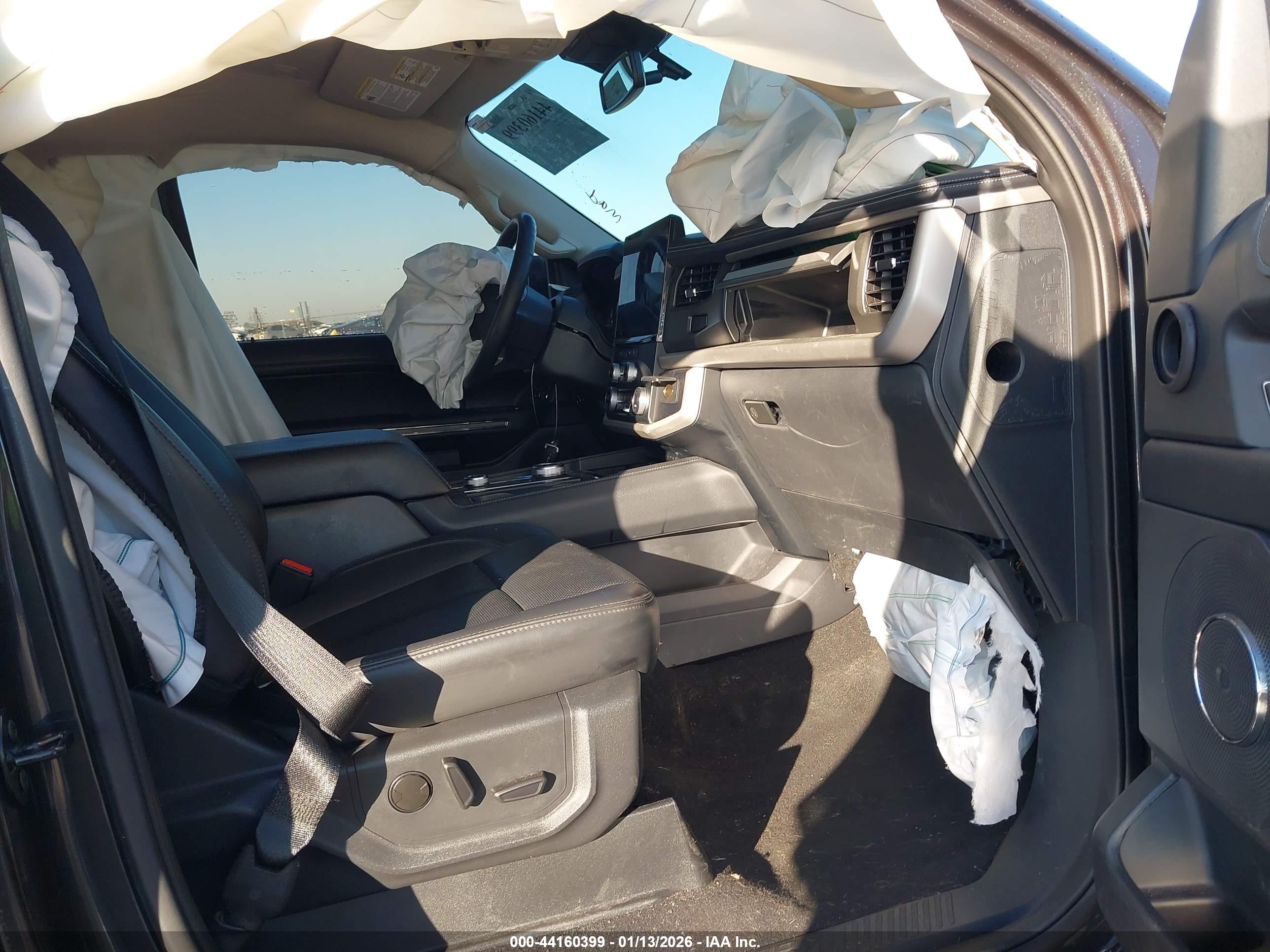 FORD EXPEDITION image 5